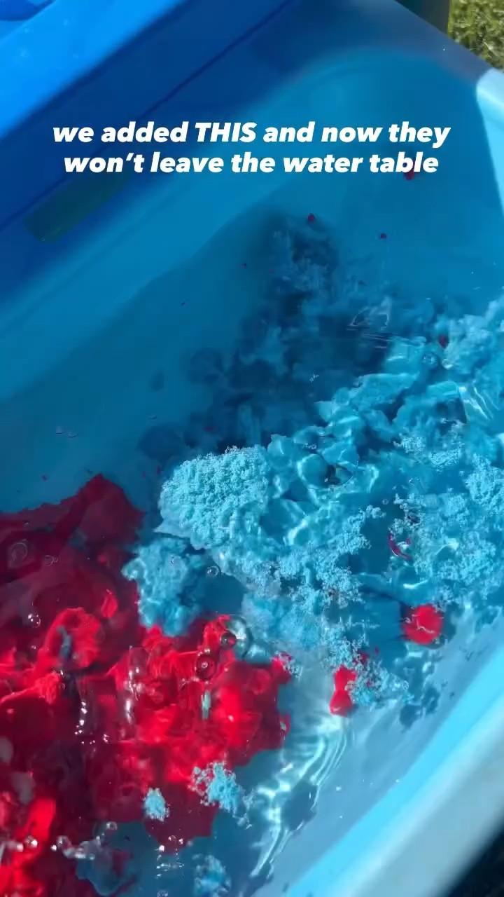 this sand never dries out 🙌🏼💦
best water table upgrade for summer!


.
.
.
.
.
#waterplay #toddleractivity #sensoryplay #summeractivities #sand

#LTKKids #LTKmomlife #LTKHome