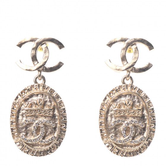 CHANEL

Crystal CC Medallion Drop Earrings Gold | Fashionphile