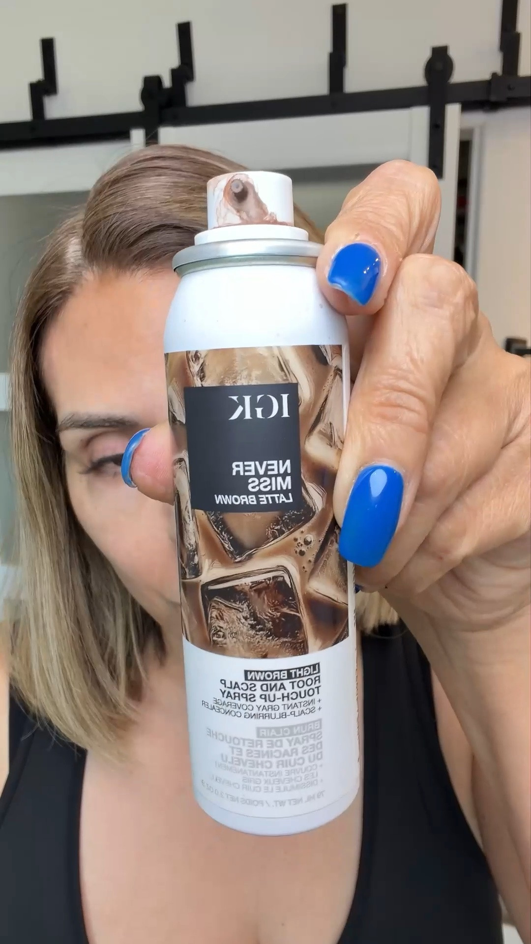 Esto hago para cubrir las canas

#LTKOver40 #LTKBeauty #LTKootd