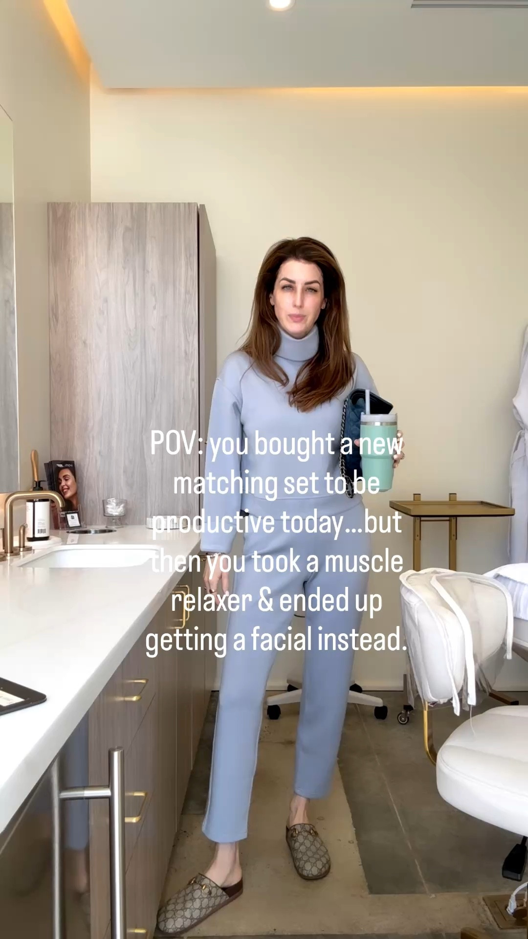 I’m wearing a shall in the set and the whole site is in fake too. 

#LTKOver40 #LTKTall #LTKSaleAlert