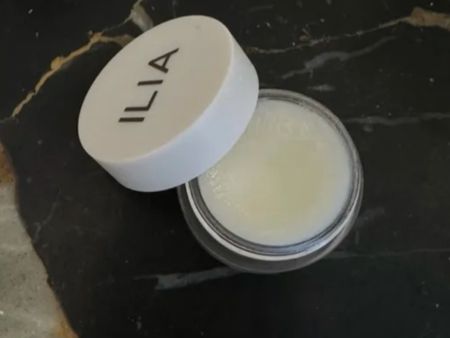 This ILIA wrap overnight treatment is my favorite beauty product at the moment! On sale now at Sephora