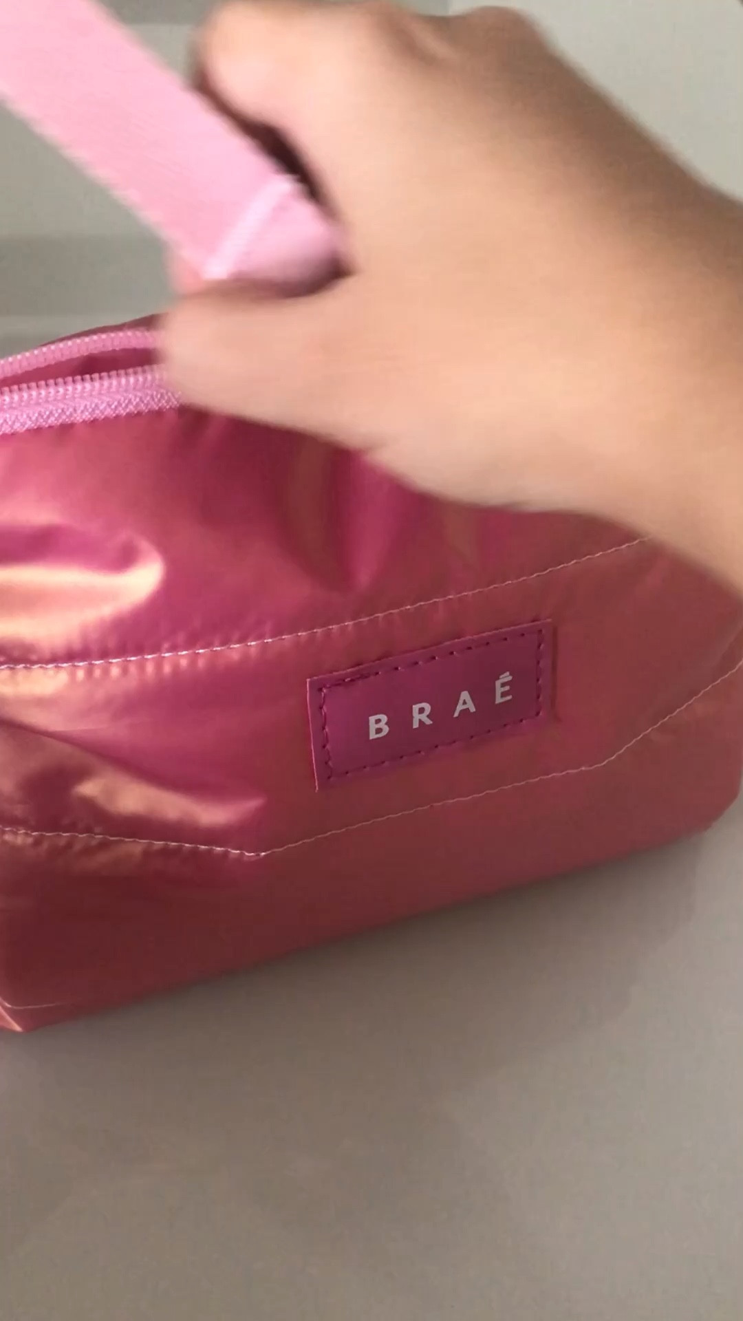 Meu produto favorito da Braé para cuidar dos fios .

A linha Divine é perfeita para você quer quer deixar os cabelos macios e sedosos. Aposte também na ampola para fazer o cronograma capilar 

#LTKVideo #LTKover40 #LTKsalealert