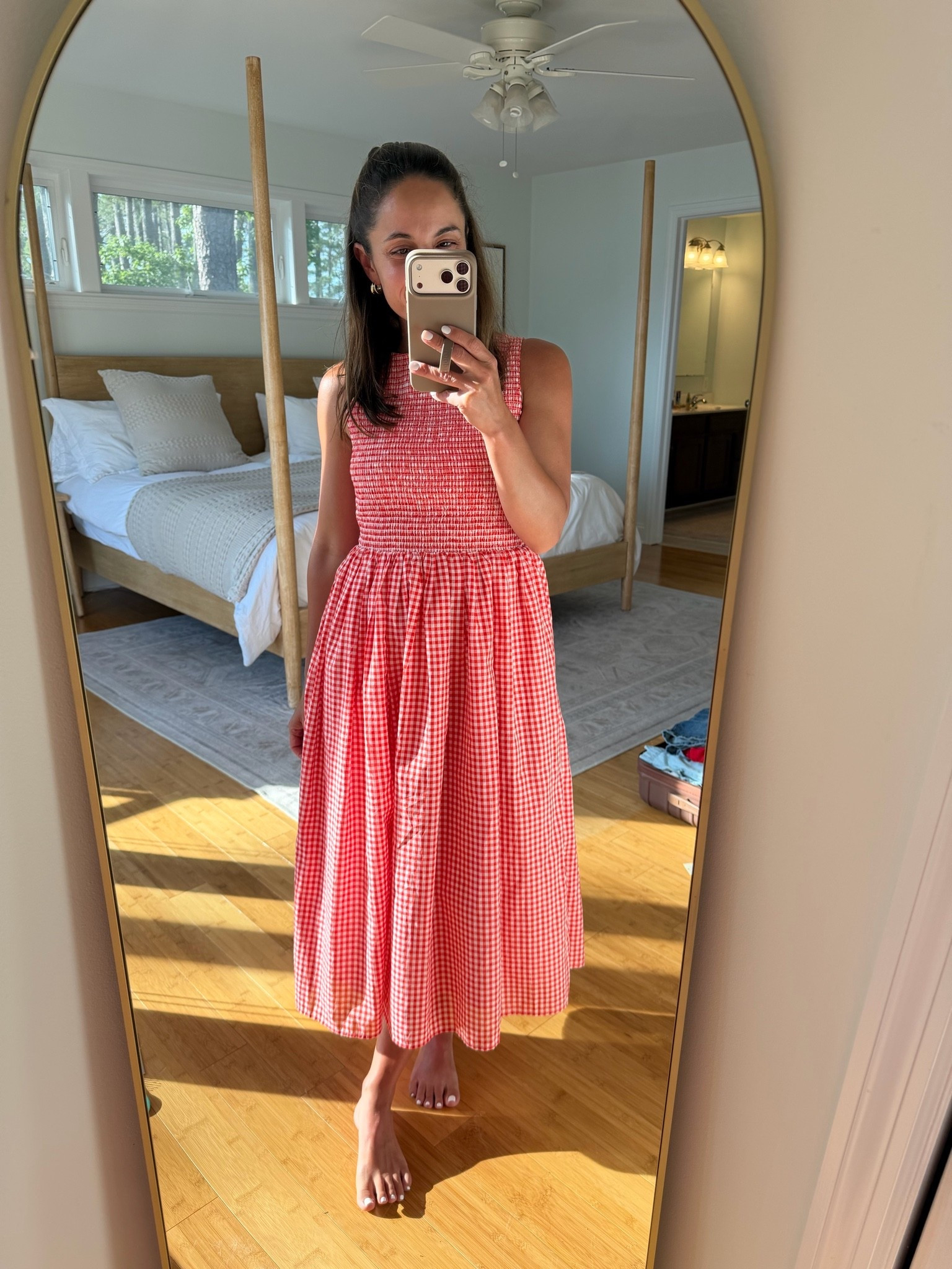 Had such a fun 4th of July with my family! Spent the day on the beach, then switched into this dress for dinner and fireworks. 

Dress (J.Crew Factory): petite 0/xs - sized up

#LTKPetite