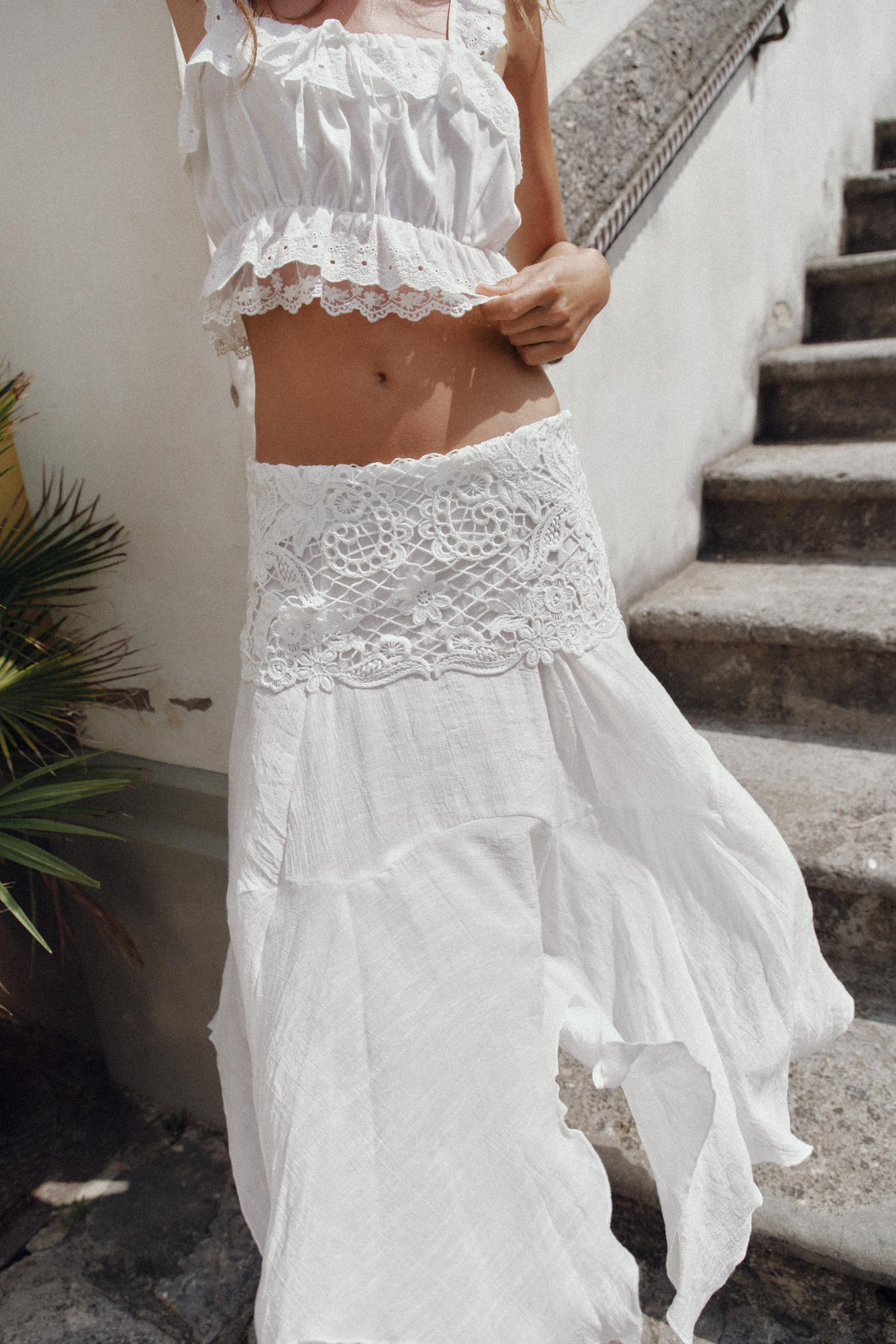 ASYMMETRISCHER MIDIROCK MIT STICKEREI | Zara DE