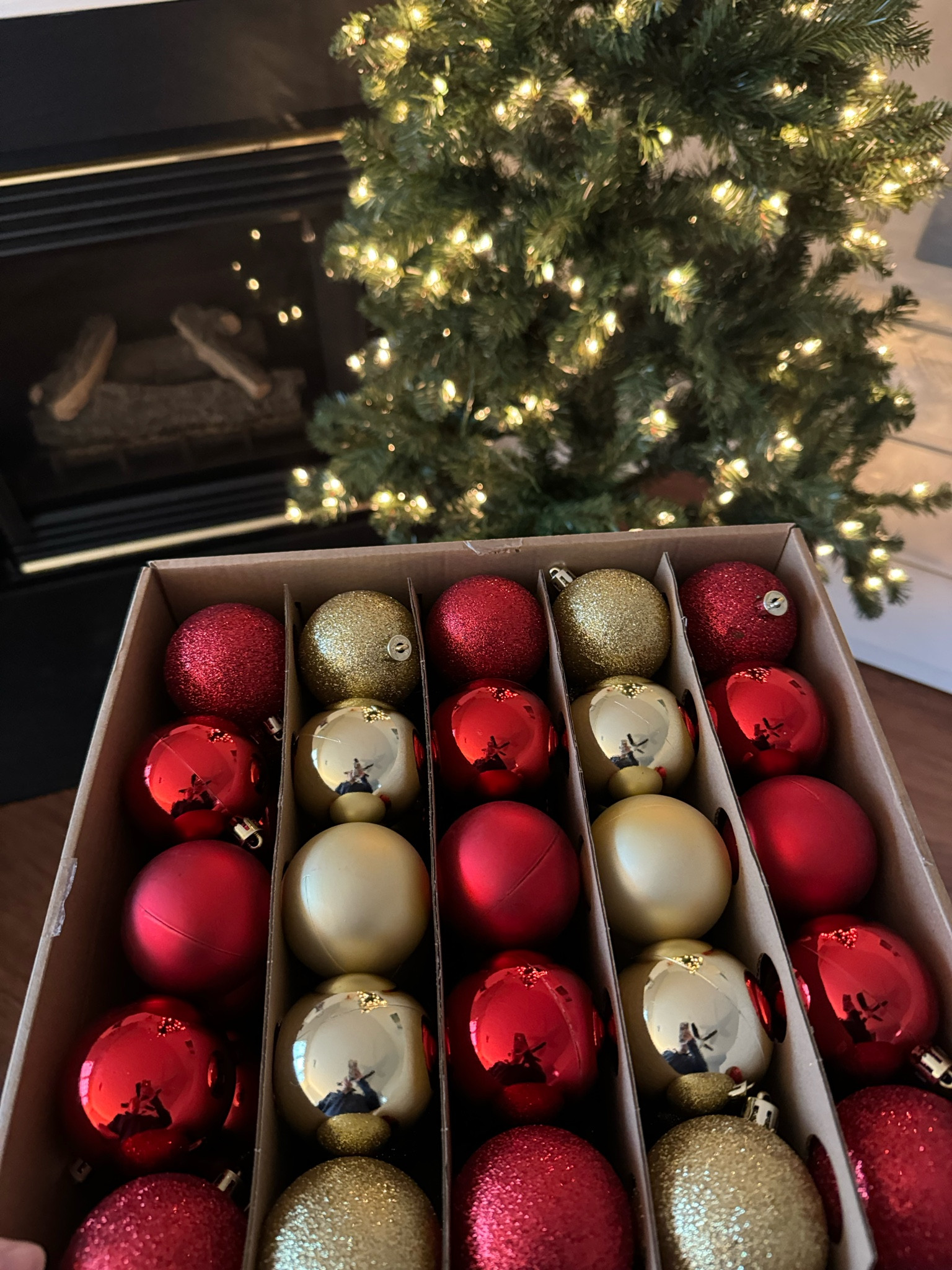 ‘Tis the season! This pre-lit Christmas tree and ornaments from Target is the perfect addition to my office. 

#LTKHoliday #LTKSeasonal #LTKSaleAlert