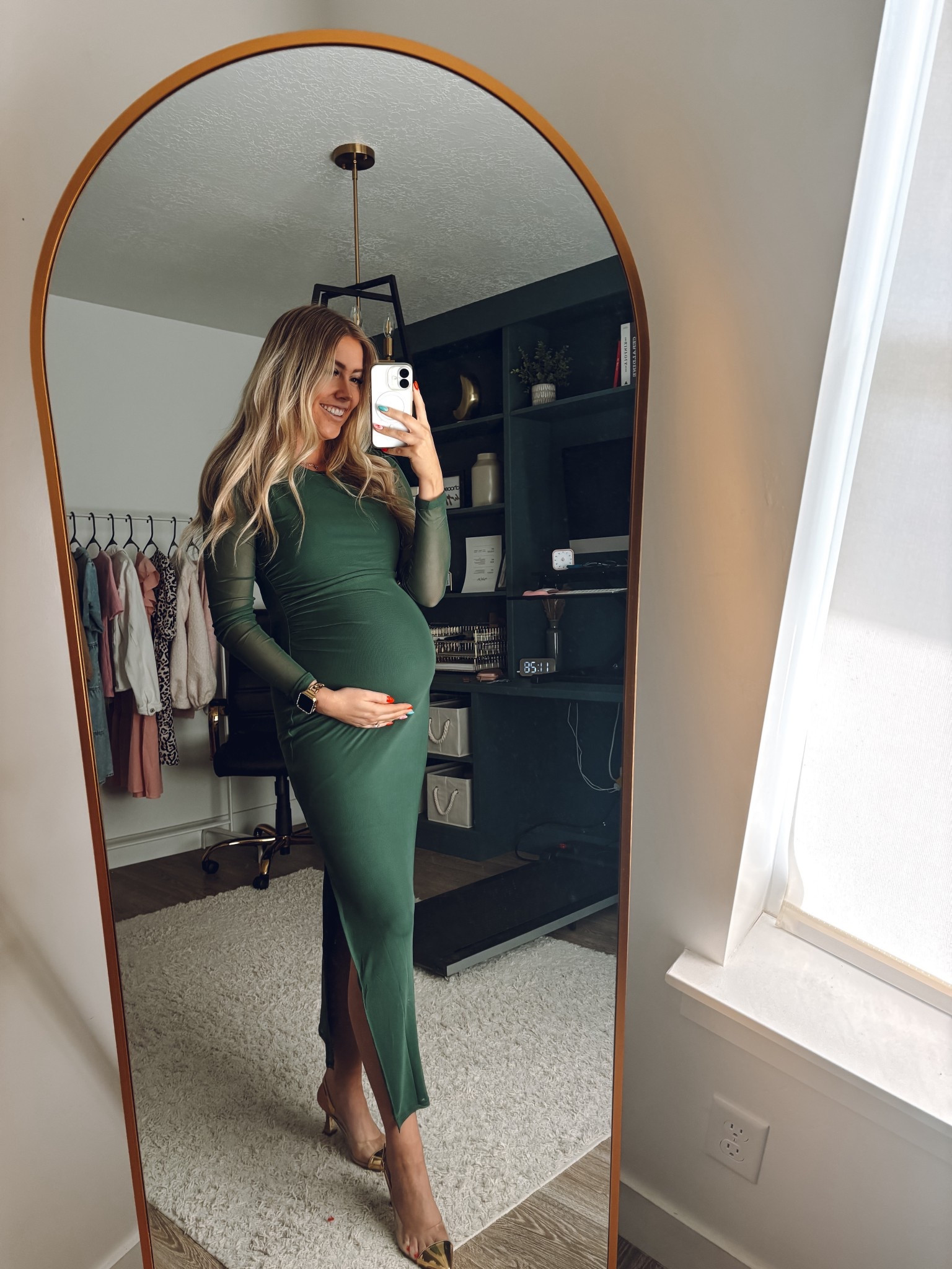 bump friendly holiday outfit! both my dress & shoes come in more colors! dress isn’t maternity so could be worn without a bump!

dress: wearing usual size M
heels: size up half

| pregnant | Christmas dress | holiday party outfit | Christmas outfit | bump friendly outfit | gold heels | New Year’s Eve heels 

#LTKHoliday #LTKBump #LTKWedding