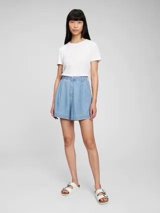 High Rise Pleated Chambray Shorts with Washwell | Gap (US)