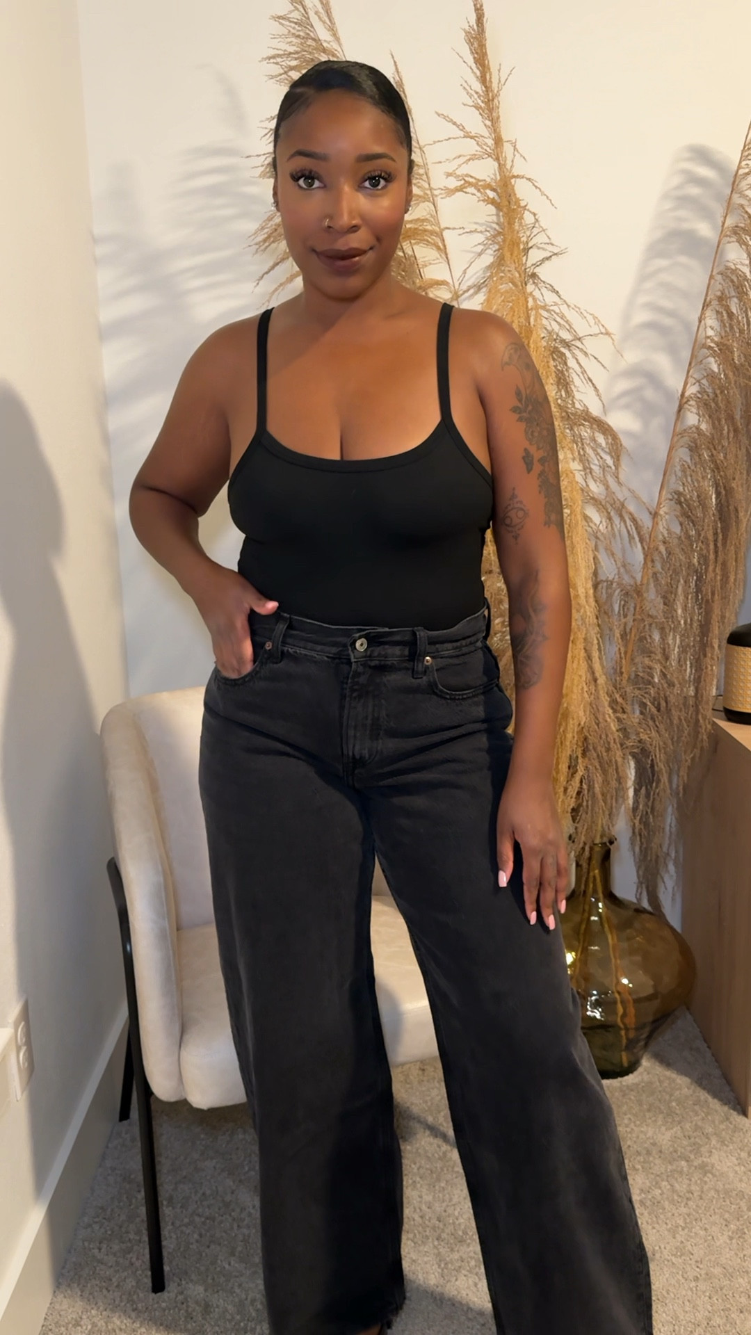 I’m loving Abercrombie’s new jean styles right now! 

Black denim, jeans, fall jeans, black jeans