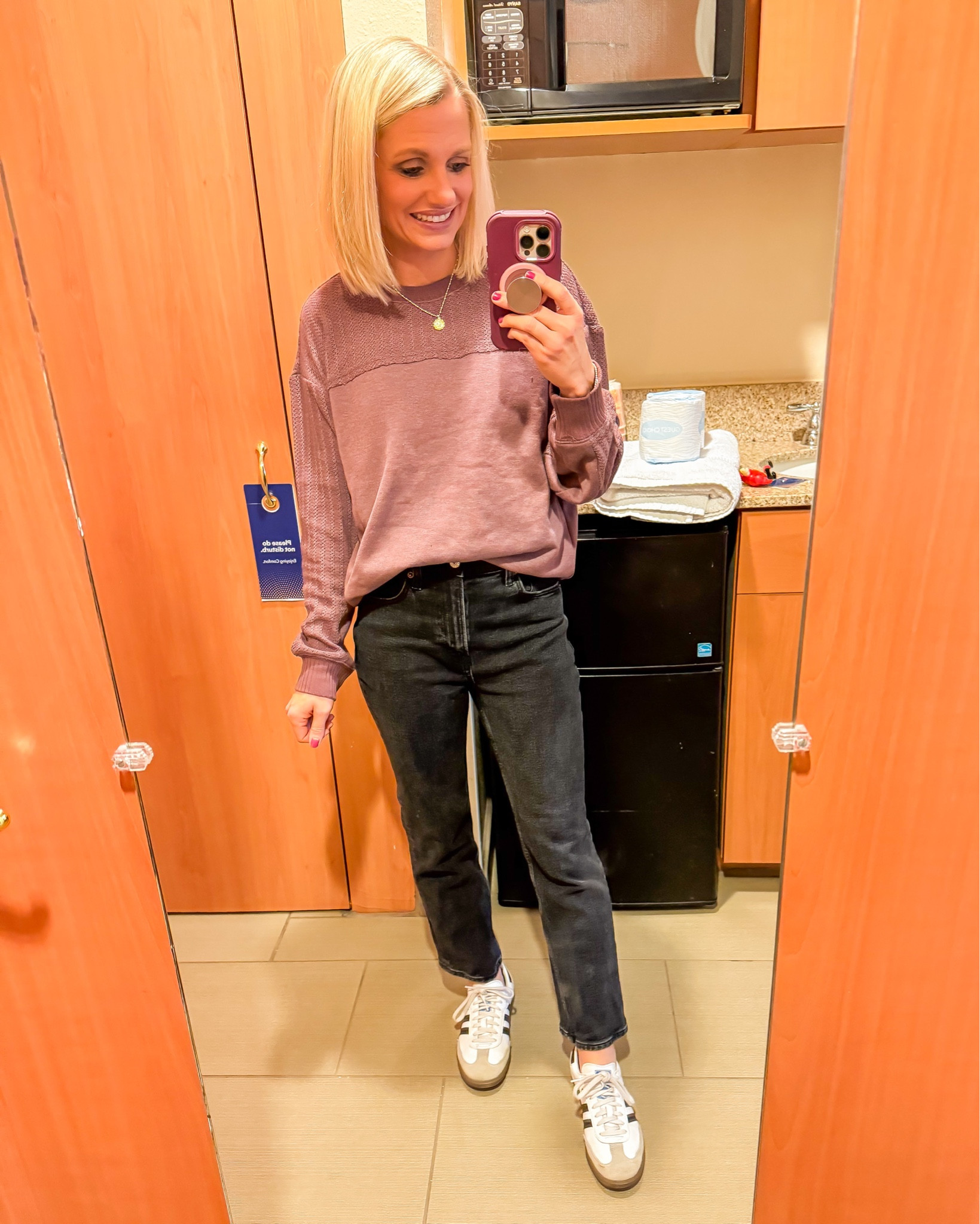 What I wore this week! Winter outfit ideas! Sweatshirt- xsmall || jeans- 25/short 

#LTKPetite #LTKSeasonal #LTKStyleTip