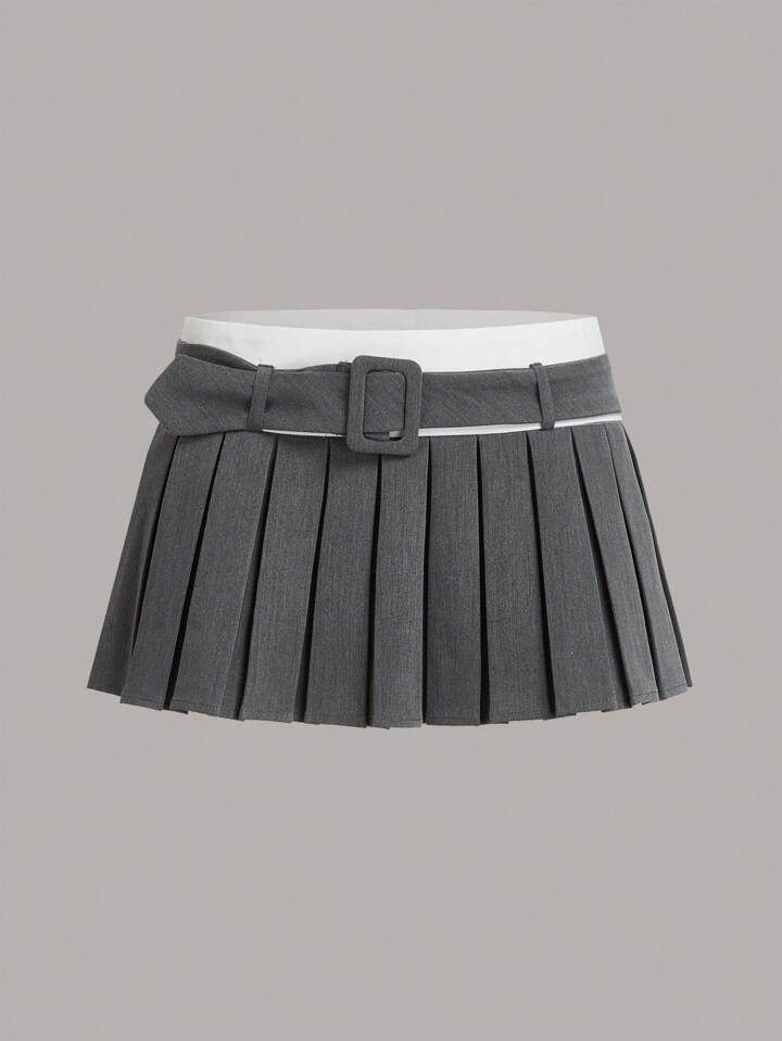 SHEIN Qutie Buckle Belted Pleated Skirt | SHEIN