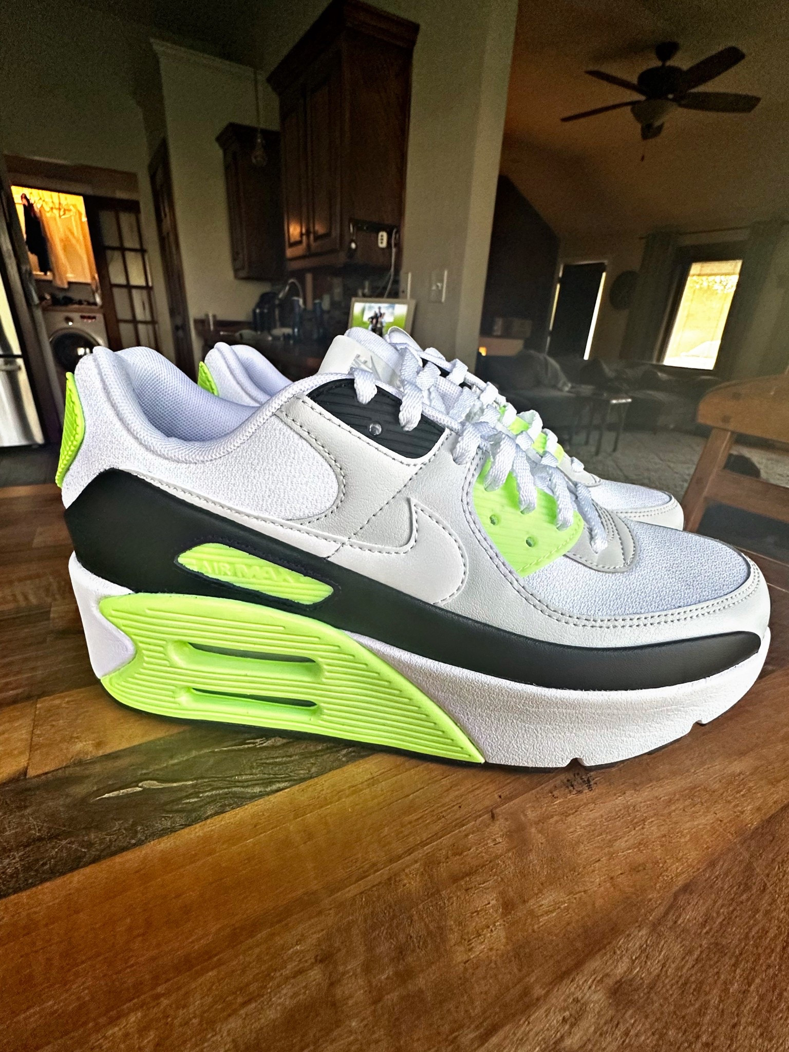 The GOAT of ballpark sneakers 🙌🏻 The comfort level of these #Nike Air Max LV8’s is off the chart. I love them and I’m telling everyone about it! 



#LTKActive #LTKStyleTip #LTKShoeCrush