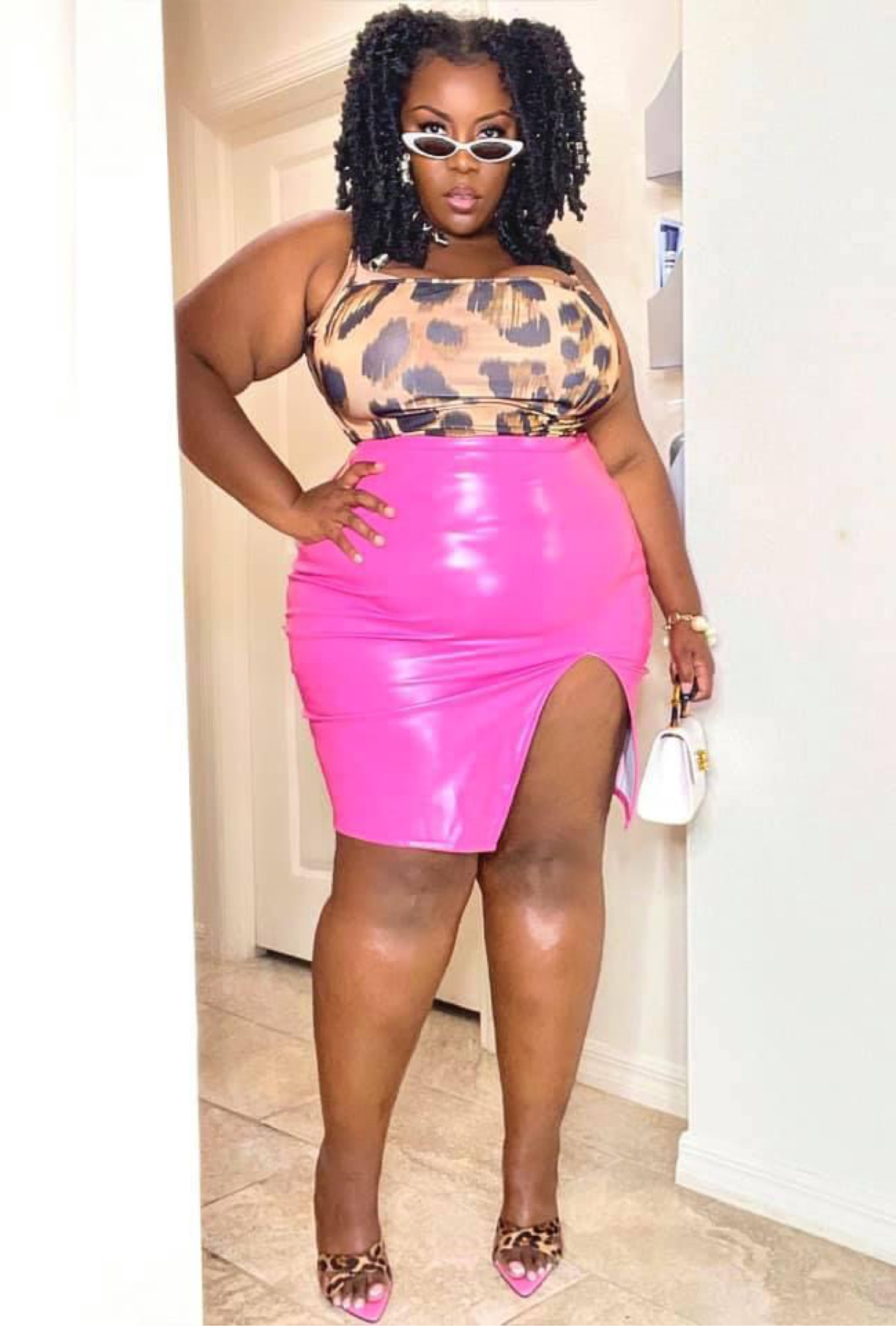 "A Pop of Pink” - a $48 Look
❗️SHOP THE LINKS ❗️

(Ideal for Girl’s Night Out, Barbie Theme)

Some outfit inspiration FOR YOU, featuring a pop of pink,  animal prints, and  a few basics. All items worn are sold out/ old so I included some look alike items for you. Follow for more! Shop the links if you love the look!

Use charisma on SHEIN to save, additionally.