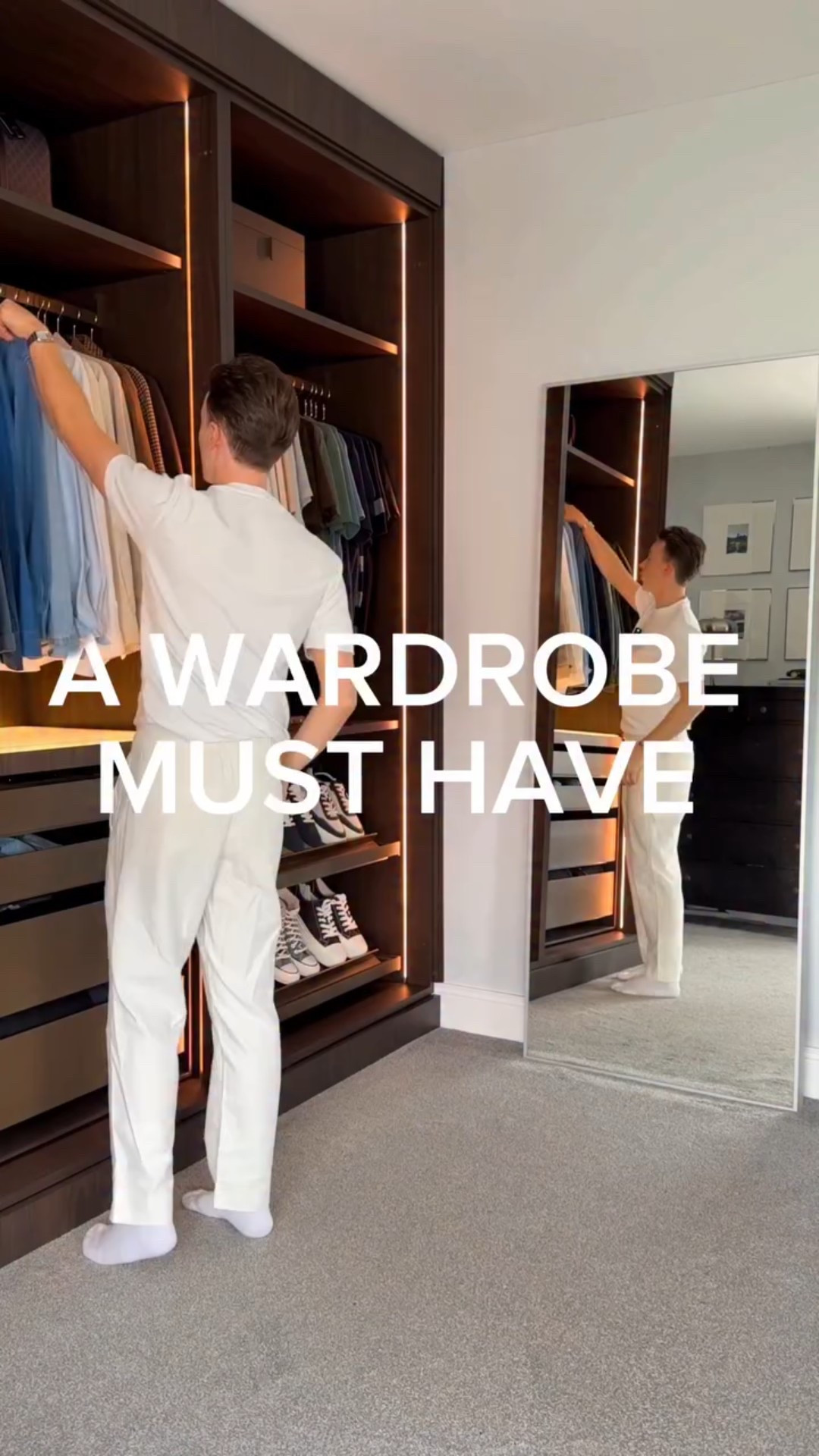 A wardrobe must have: a denim shirt 👕

Mines from @uniqloeurope 

#menswear #style #uniqlo #fashion on