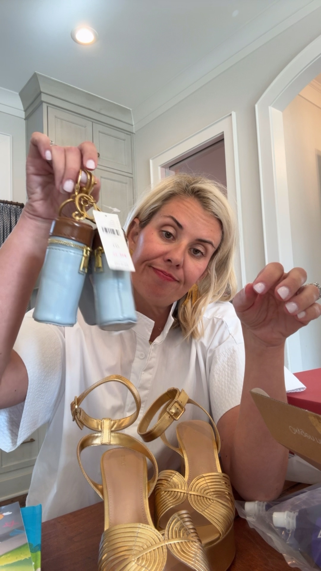 No code needed… 30% off almost sitewide!


#LTKGiftGuide #LTKCyberWeek #LTKSaleAlert