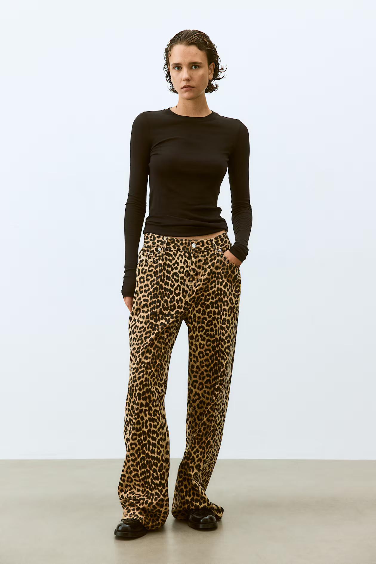 Wide-cut Jeans - Regular waist - Long - Beige/leopard print - Ladies | H&M US | H&M (US + CA)