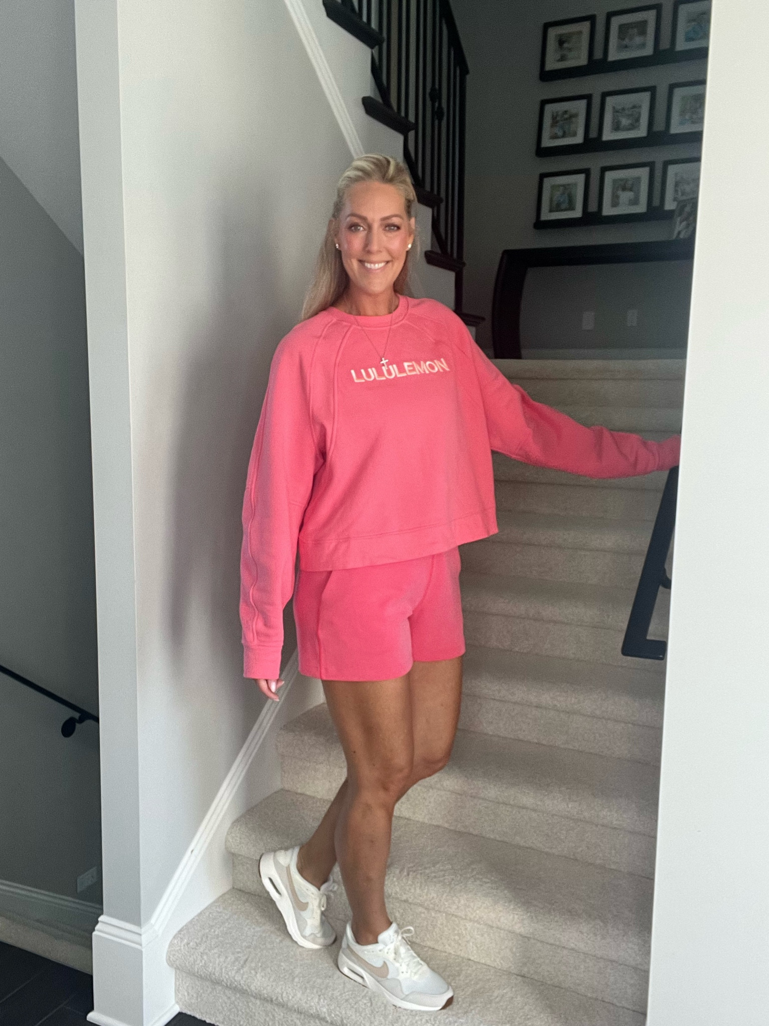 Monochromatic 💗

#LTKTravel #LTKMidsize #LTKShoeCrush