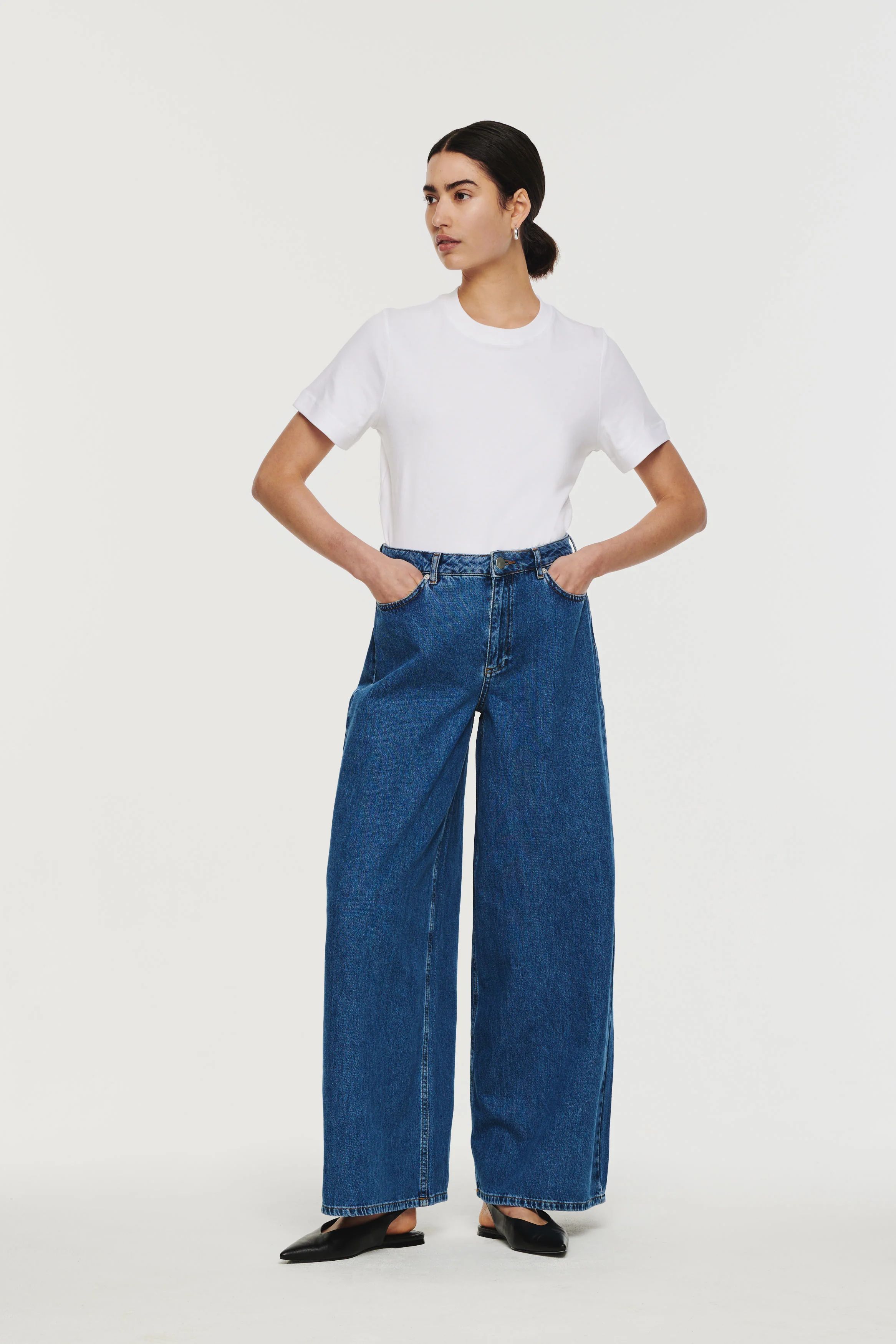 Jacinda | Wide Leg Jeans in Mid Wash | ALIGNE | Aligne UK
