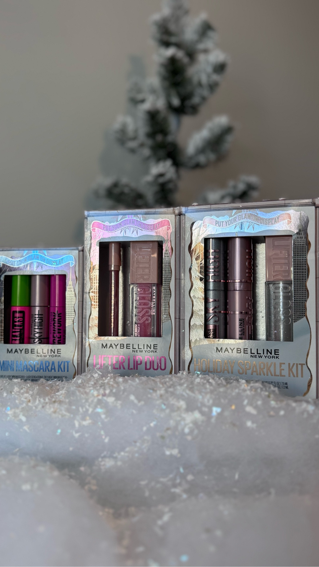 #ad Gifting made easy with Maybelline’s holiday kits @Target — limited edition + waaaay too good to miss! 
•
•
•
#MaybellinePartner #targetpartner #Target #LTKbeauty #MaybellineAtTarget @targetstyle @maybelline

#LTKHoliday #LTKGiftGuide #LTKBeauty