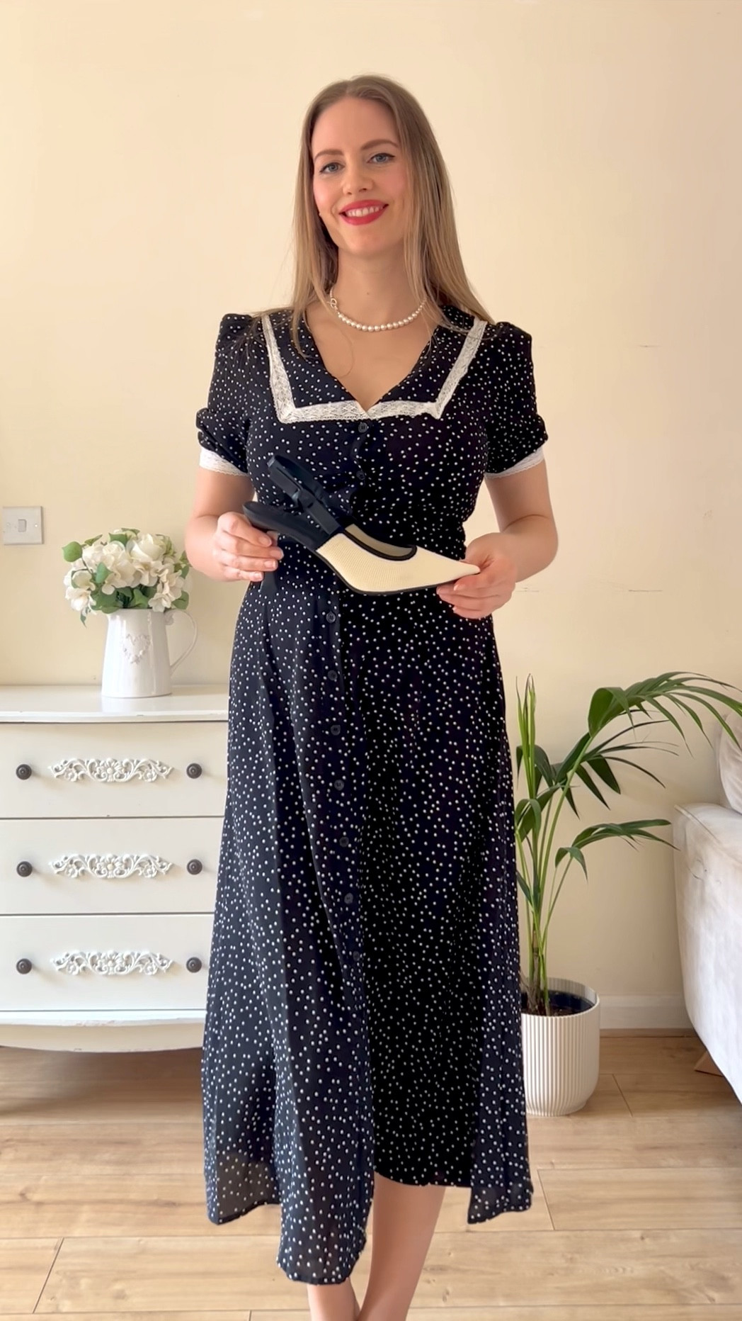Black & white, always right 🖤🤍

Love these elegant & comfy heels with cute bow by @cosyisland_official AD
Polka dot dress by @rihoas AD 
Bag by @katespade via @secretsales AD 

#blackandwhite #vintage #retro #elegant #polkadot

#LTKshoes #LTKdresses #LTKstyletip