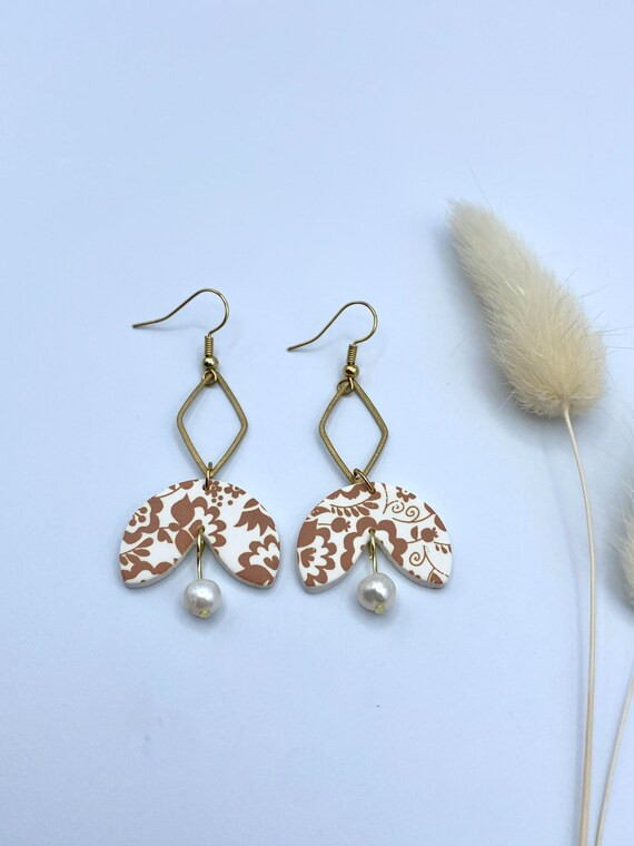 Joanne Pearl Drop Dangle Clay Earrings - Etsy | Etsy (US)