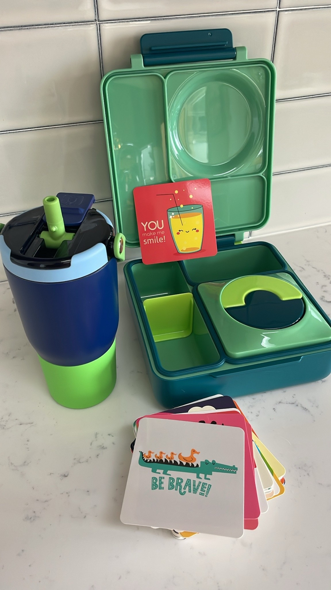 Gearing up for back to school meal time.

🥪 Lunch box that keeps hot foods hot and cold foods cold
💧 Easy-to-clean stainless steel water bottle that’s built to last
😊 Sweet motivational messages and fun notes to brighten their day and put a smile on their face

Back-to-school essentials that are practical, durable, and make lunchtime a little more special!