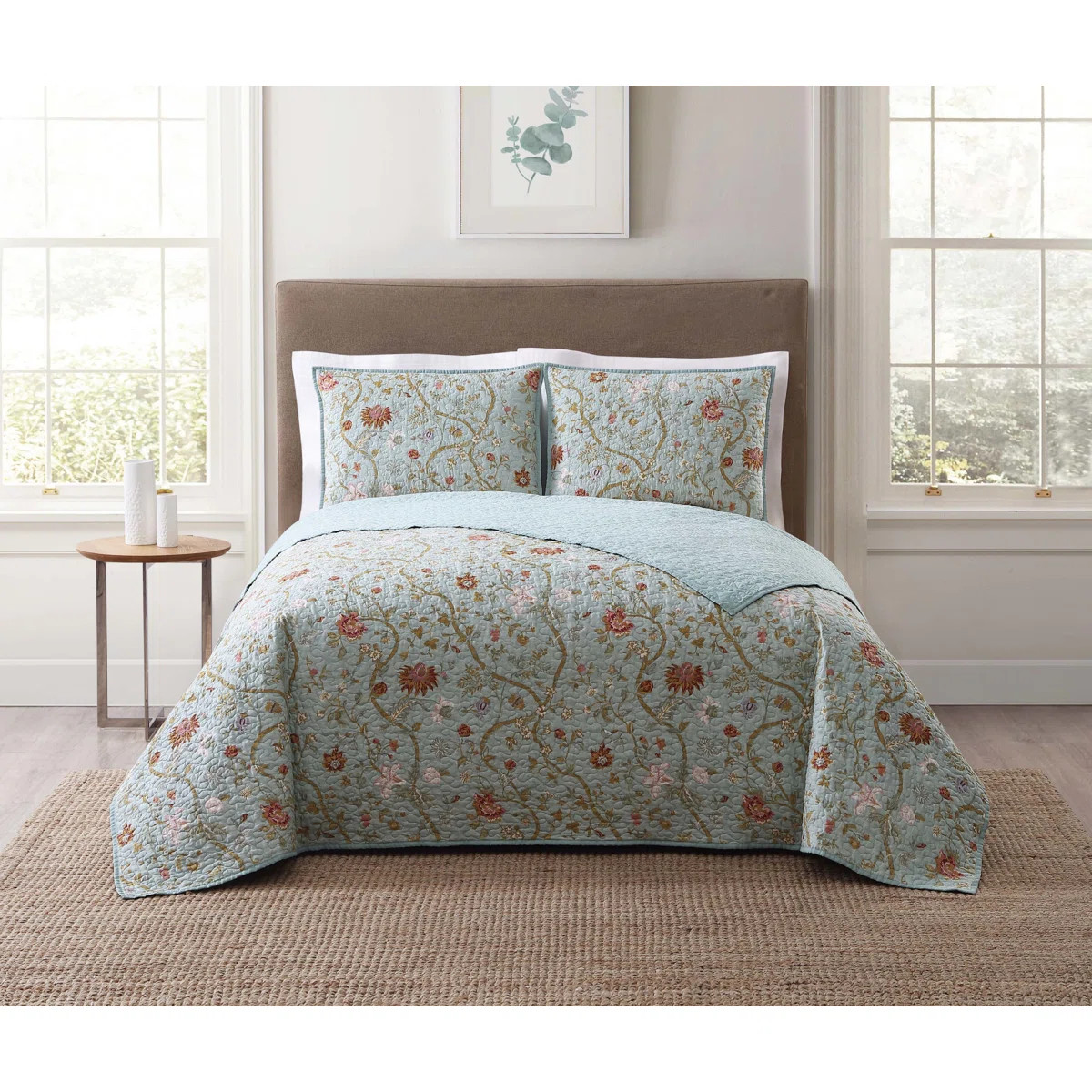 Bedford Farmhouse / Country Floral Quilt | Wayfair North America