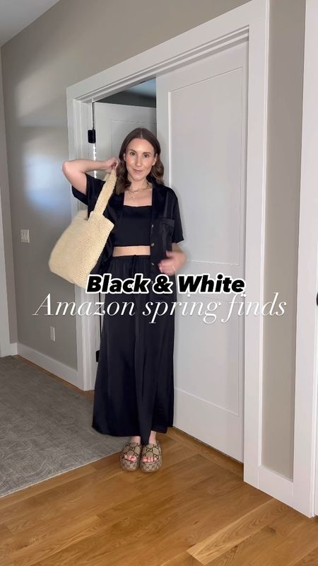 Black & white Amazon spring finds 🖤🤍
Wearing size small (or xs if that is the smallest option)

Amazon fashion | Amazon finds | Amazon sets | Amazon spring fashio. 



#LTKfindsunder50 #LTKstyletip