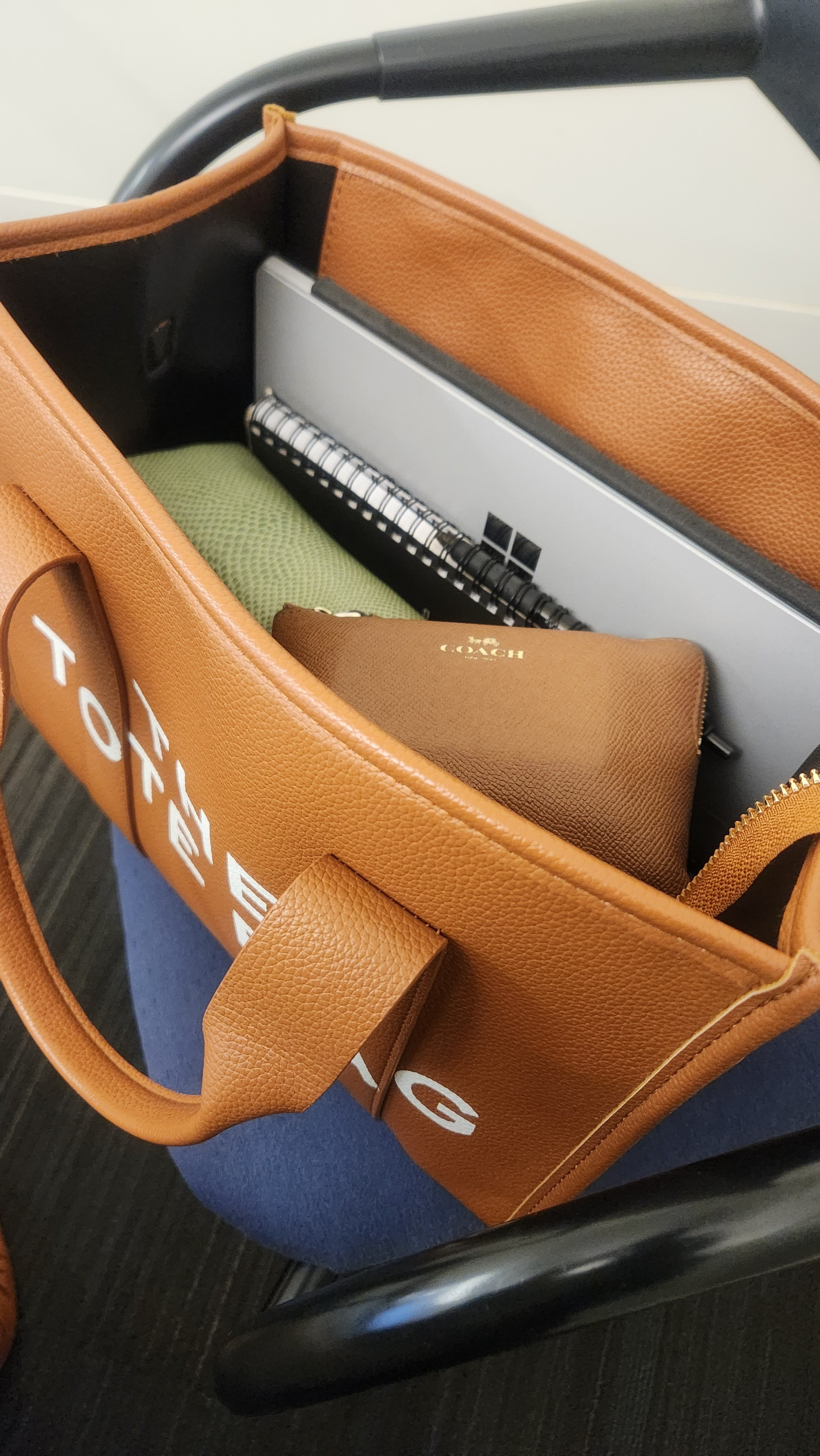 Work bag 

#LTKWorkwear #LTKdayinmylife