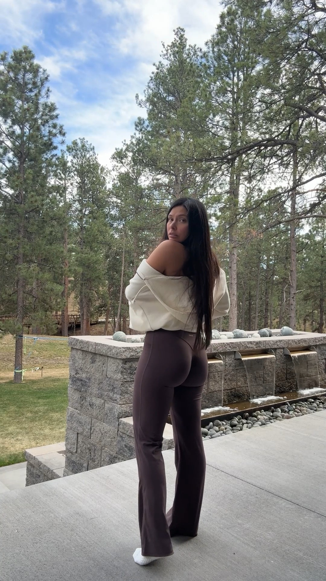 Oner active is so good! These flared pants are so flattering. I had to get multiple. This exact hoodie was sold out last time I checked so I’m linking another fave.

#LTKdayinmylife #LTKgrwm #LTKootd