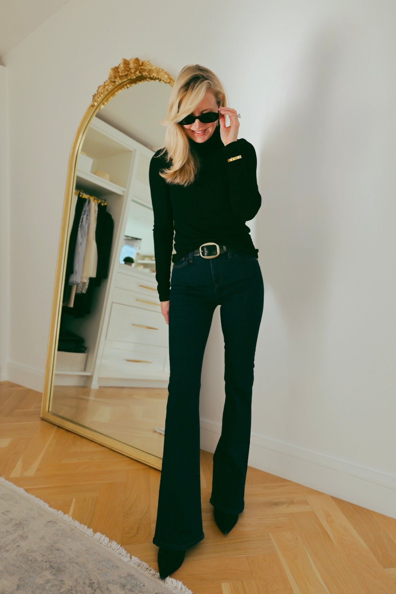 You know the fit is 10/10 when you start collecting every wash they make. 💫 P.S. several washes are currently on sale AND there’s still time to get these jeans before Christmas!!! 

Fit runs true to size. Order from Revolve (on sale), Amazon (on sale), or Shopbop to get them delivered before Christmas Day! 

#LTKSaleAlert #LTKSeasonal #LTKHoliday