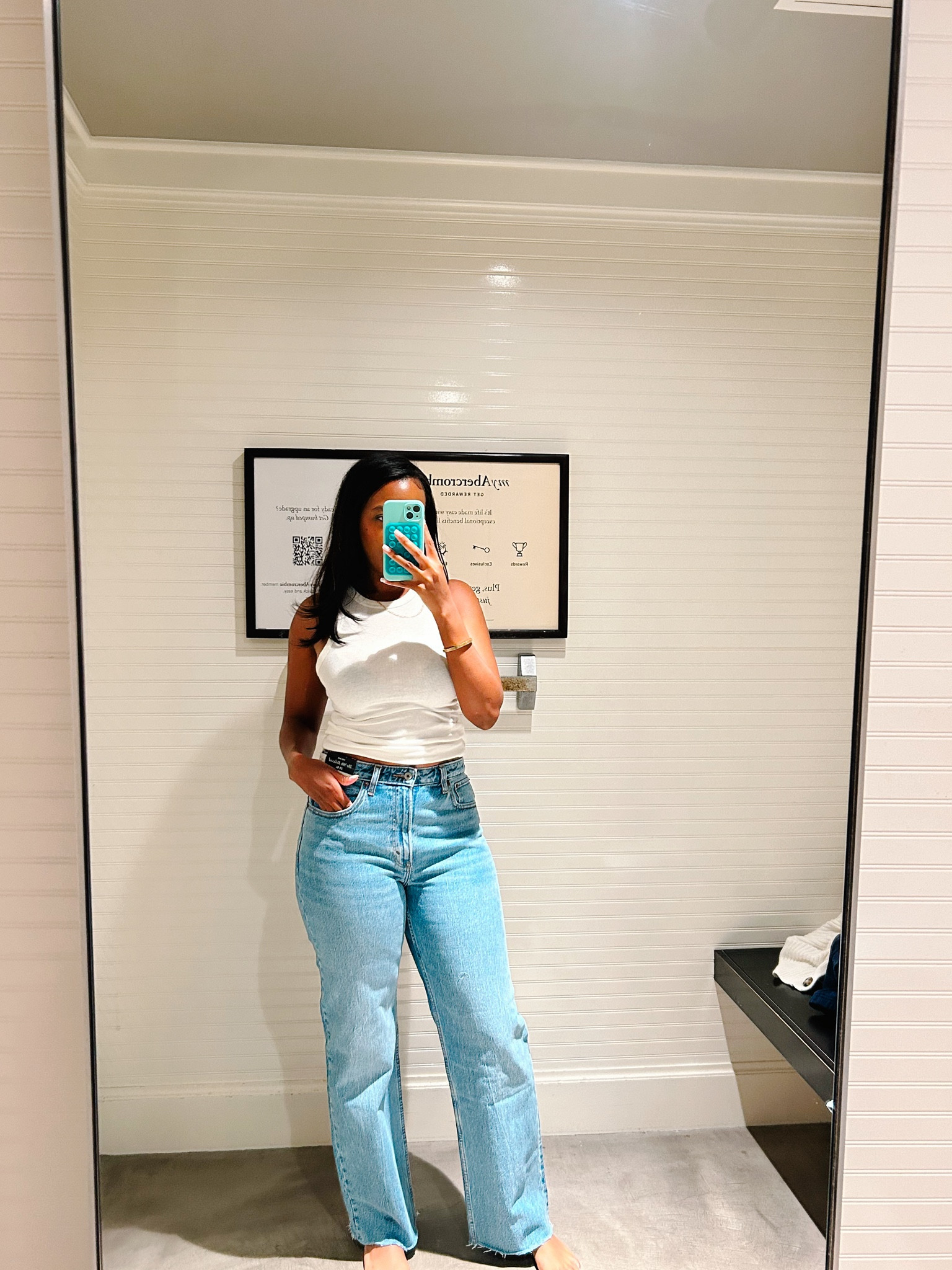 Use code DENIMAF for 25% off all jeans! 
High waisted vintage denim jeans on the color medium marble -wearing size 29 


#jeans #highwaisted #denim #vintage

#LTKstyletip #LTKSpringSale #LTKsalealert