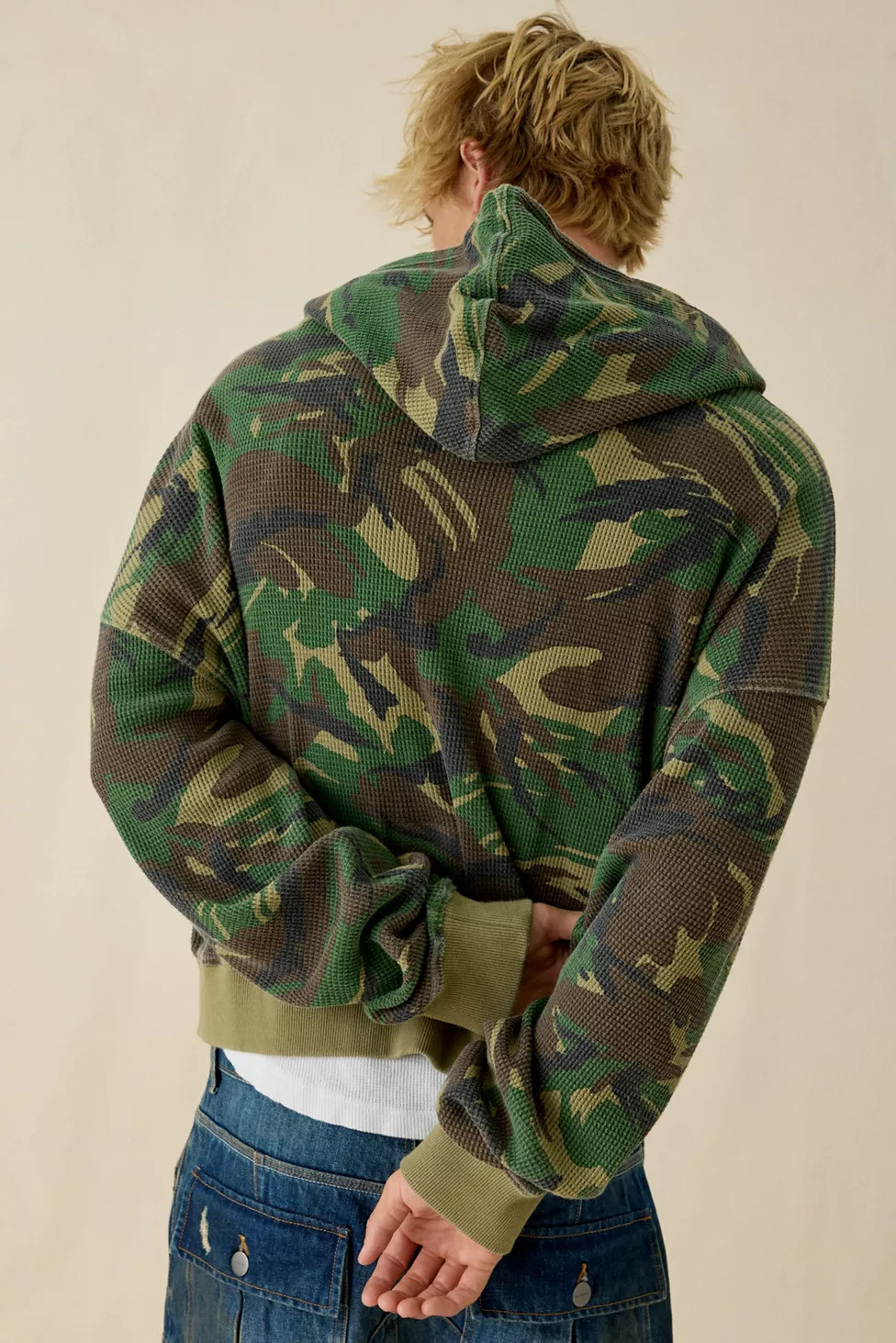 iets frans… Camo Pattern Waffle Full Zip Hoodie Sweatshirt | Urban Outfitters (US and RoW)