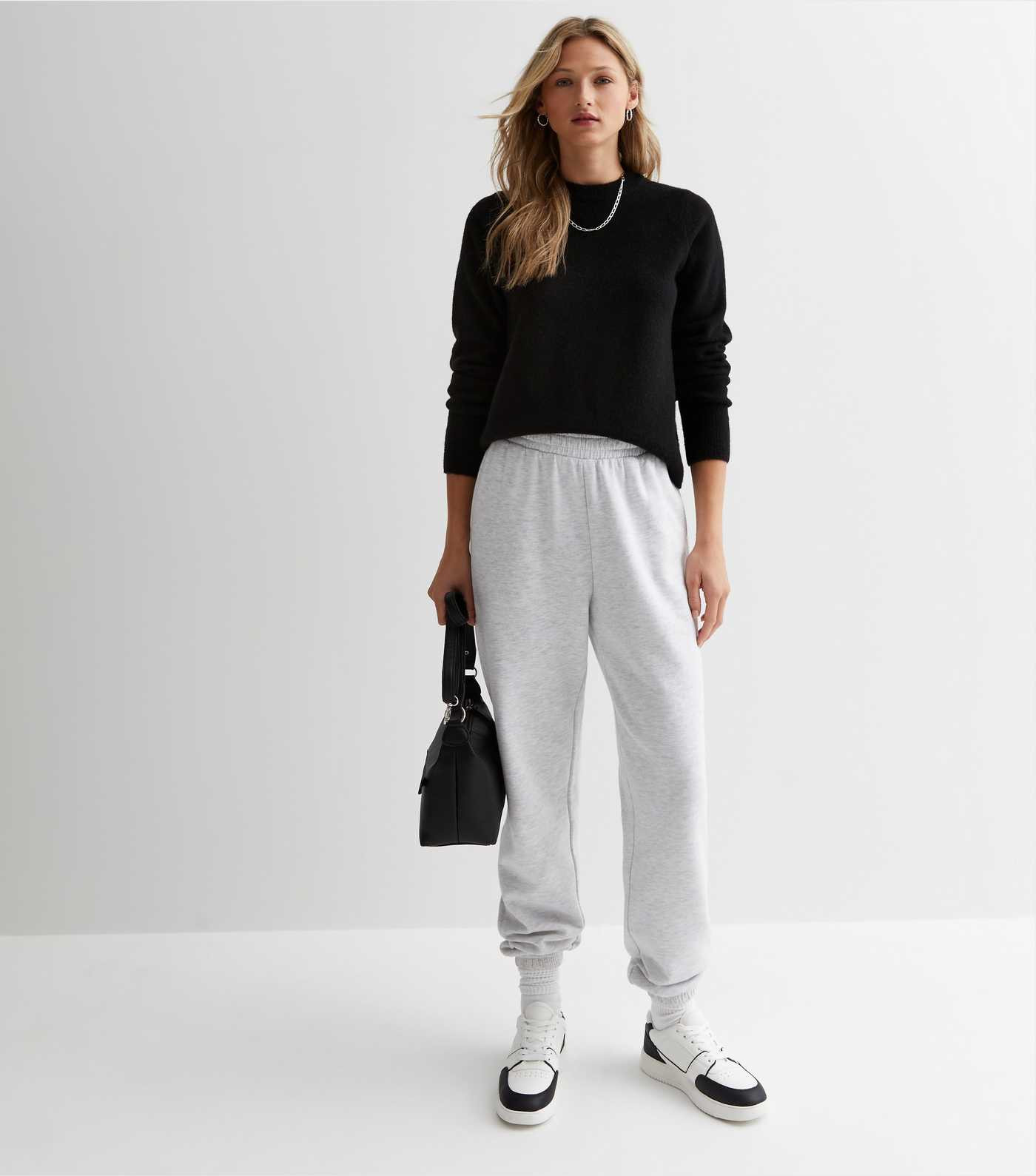 Black Knit Crew Neck Jumper | New Look | New Look (UK)