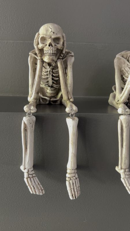 Skeleton trio 💀💀💀

Cutest Halloween shelf decor! 



#LTKhome #LTKHalloween #LTKfamily