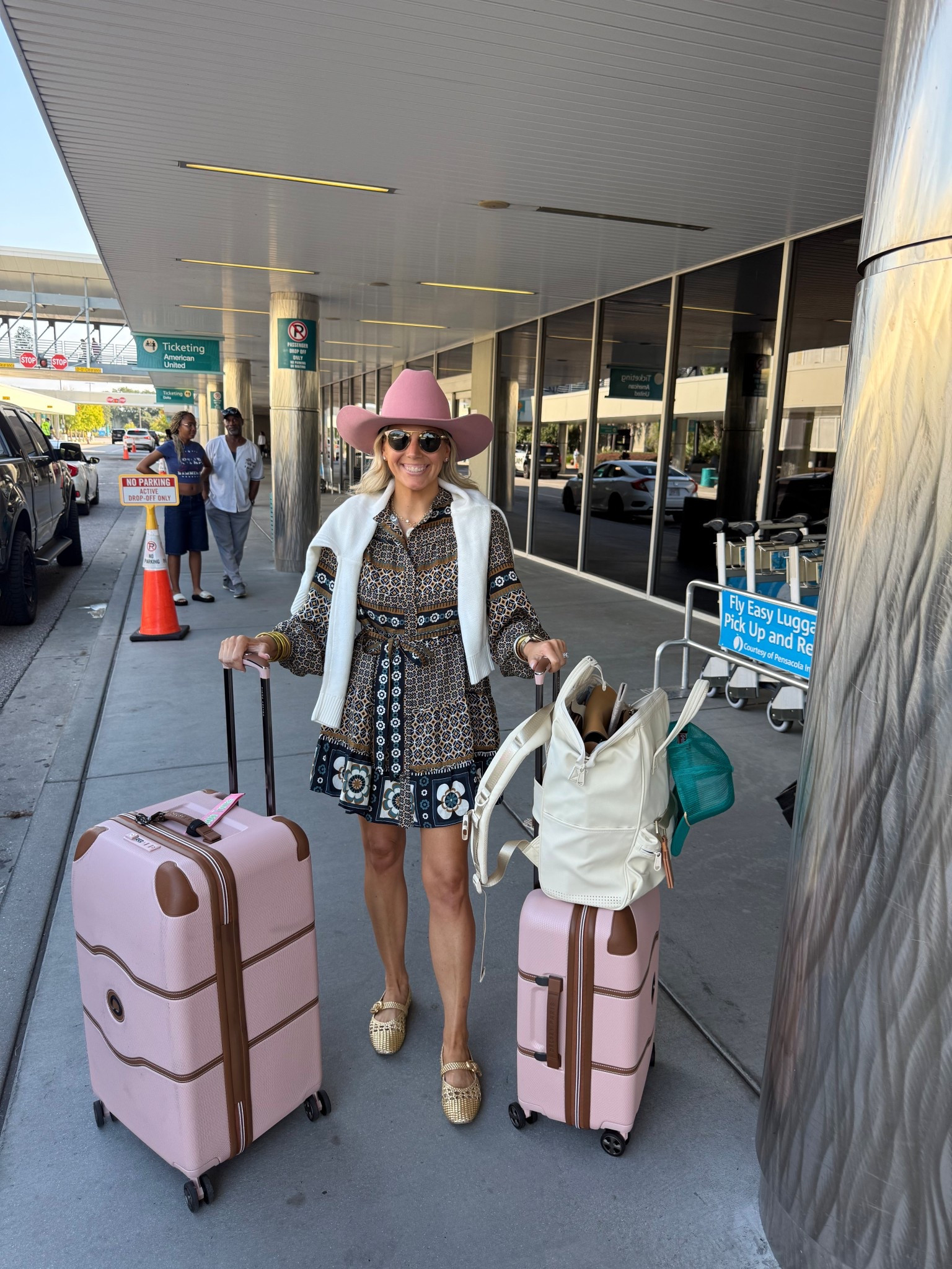 Dallas bound! Wearing an XS in dress! If you’ve never shopped at Avara my code is BOBBI15 for 15% off! 

#LTKPetite #LTKFindsUnder100 #LTKFindsUnder50