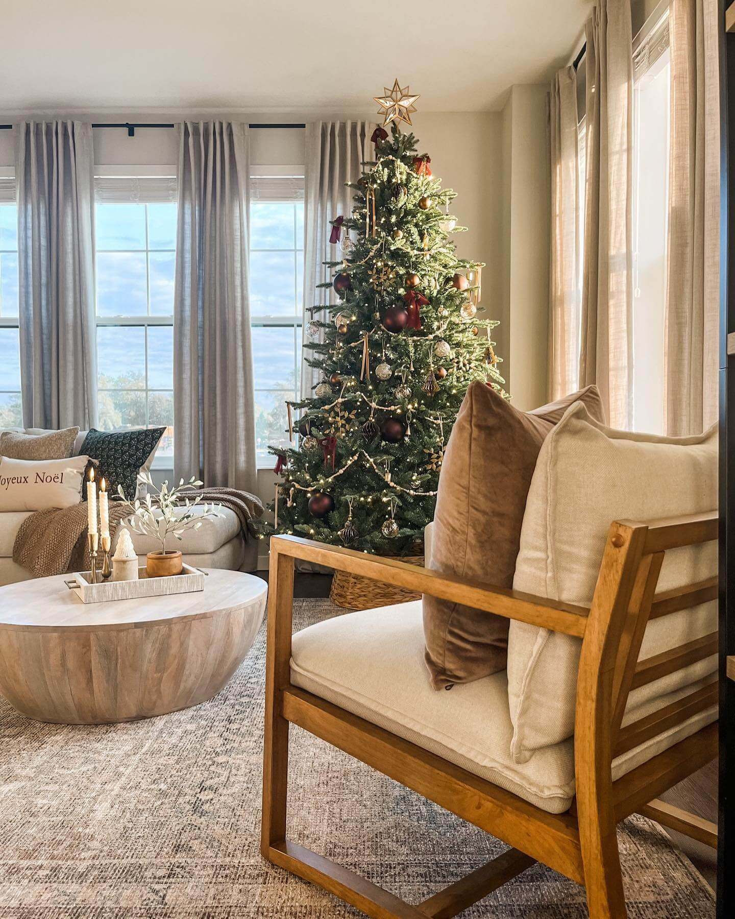 7.5' Alpine Fir Tree 800 Warm White Led Lights | King of Christmas