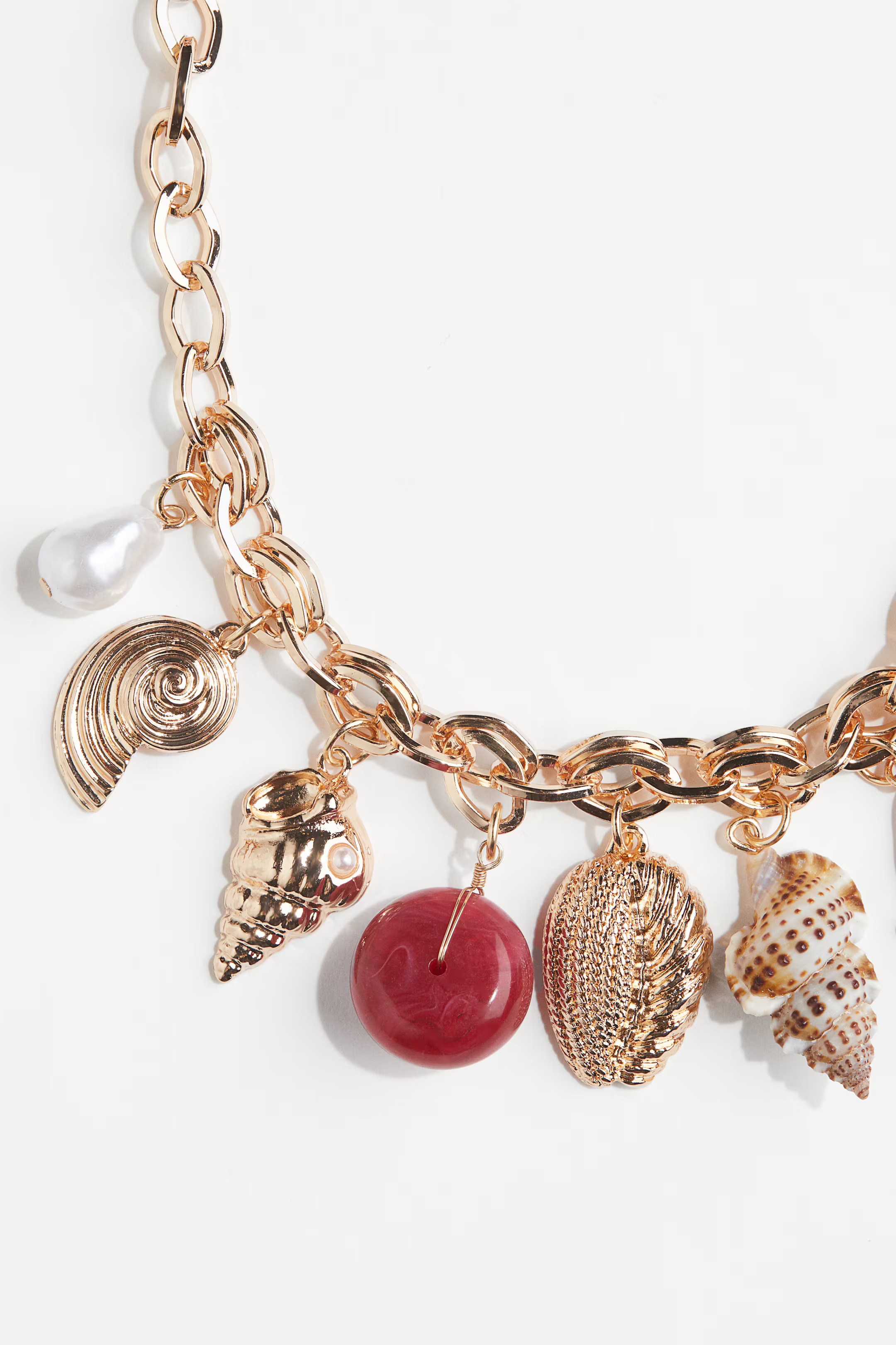 Pendant chain necklace | H&M (UK, MY, IN, SG, PH, TW, HK)