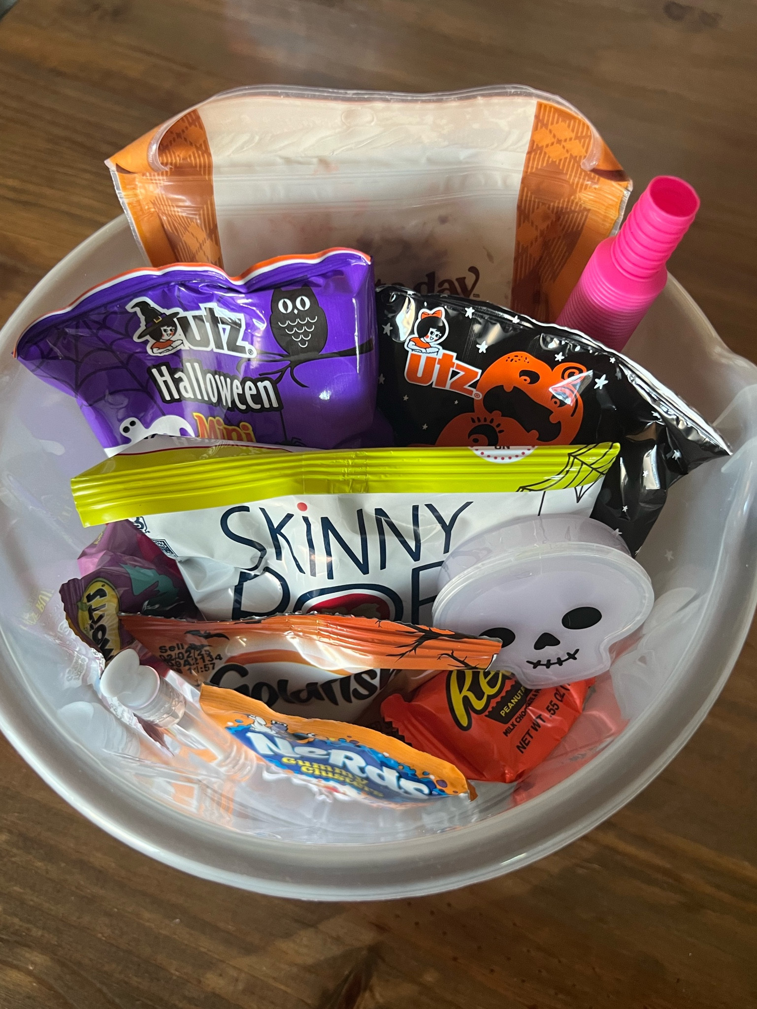 BOO!

surprised some friends and neighbors with boo baskets and everything is from target! best part is that the rest can be used for snacks, trick or treat baskets, or a halloween party!!

#LTKFamily #LTKSeasonal #LTKHalloween