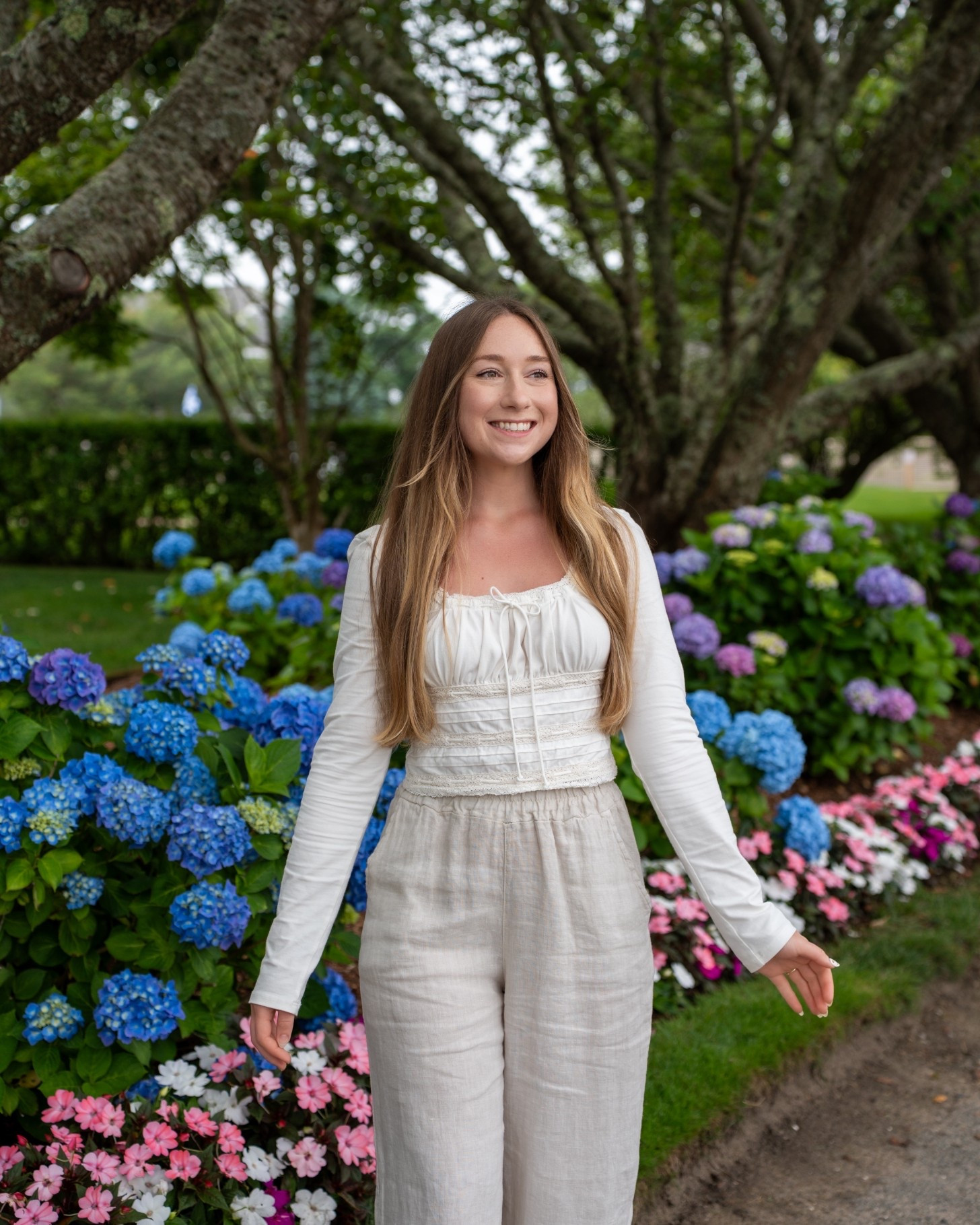 One of my fav shirts at the moment! Perfect for fall. Free People long sleeve smocked white top.

Got it on sale at Nordstrom a few months ago. Pears perfectly with high-waisted pants as it’ cropped. Fit’s TTS based off size chart.

#LTKFindsUnder50 #LTKStyleTip