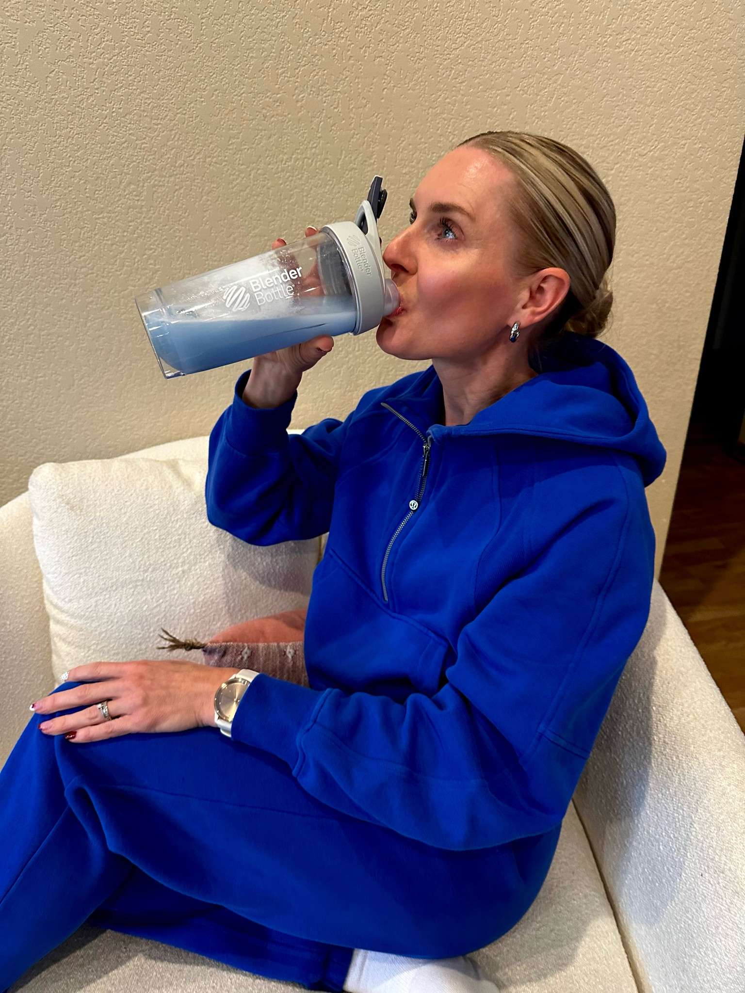 #AD My current post-run drink of choice is a clear protein powder mixed in my BlenderBottle for a smooth and refreshing drink. 🫐

@target @blenderbottle #blenderbottle #itbeginswithblenderbottle #teamblenderbottle #targetpartner #target