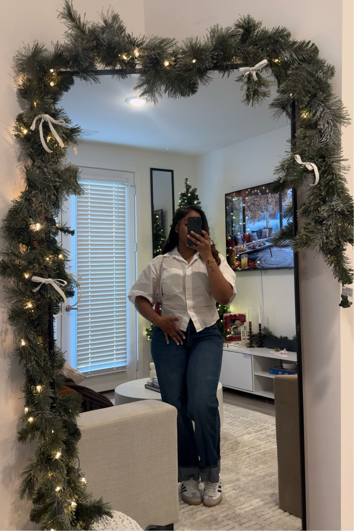 It’s timeee 🎅🏽🎄! I kept it neutral with my decor and my fit—because cozy vibes deserve a matching look ✨

#LTKStyleTip #LTKHoliday