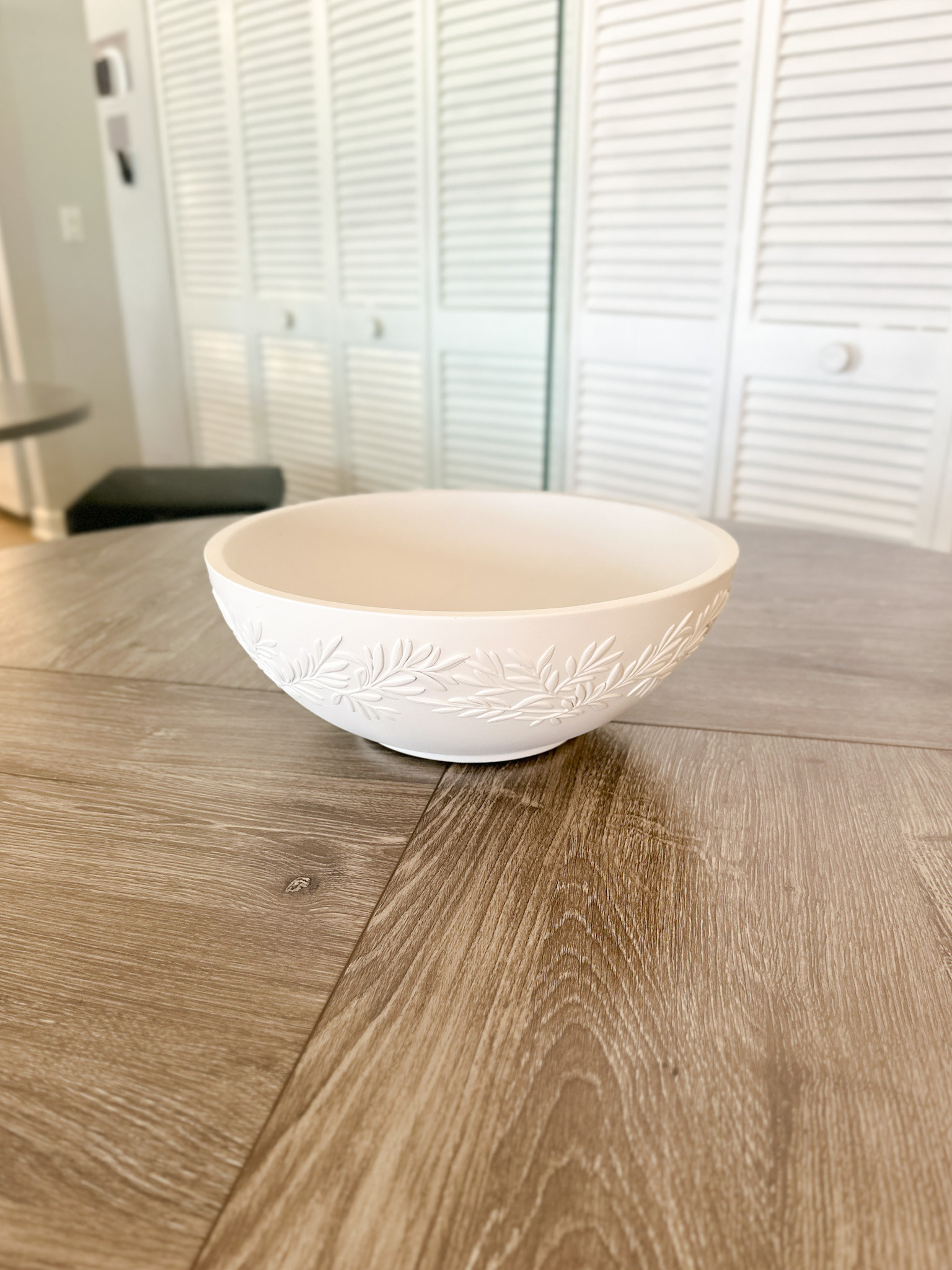 Elevate any space with this Large Concrete Decorative Bowl — the perfect blend of modern, minimal, and organic texture. Style it on your coffee table, entryway, or shelves for an effortless, sculptural touch. Clean, simple, and beautifully bold. 

 