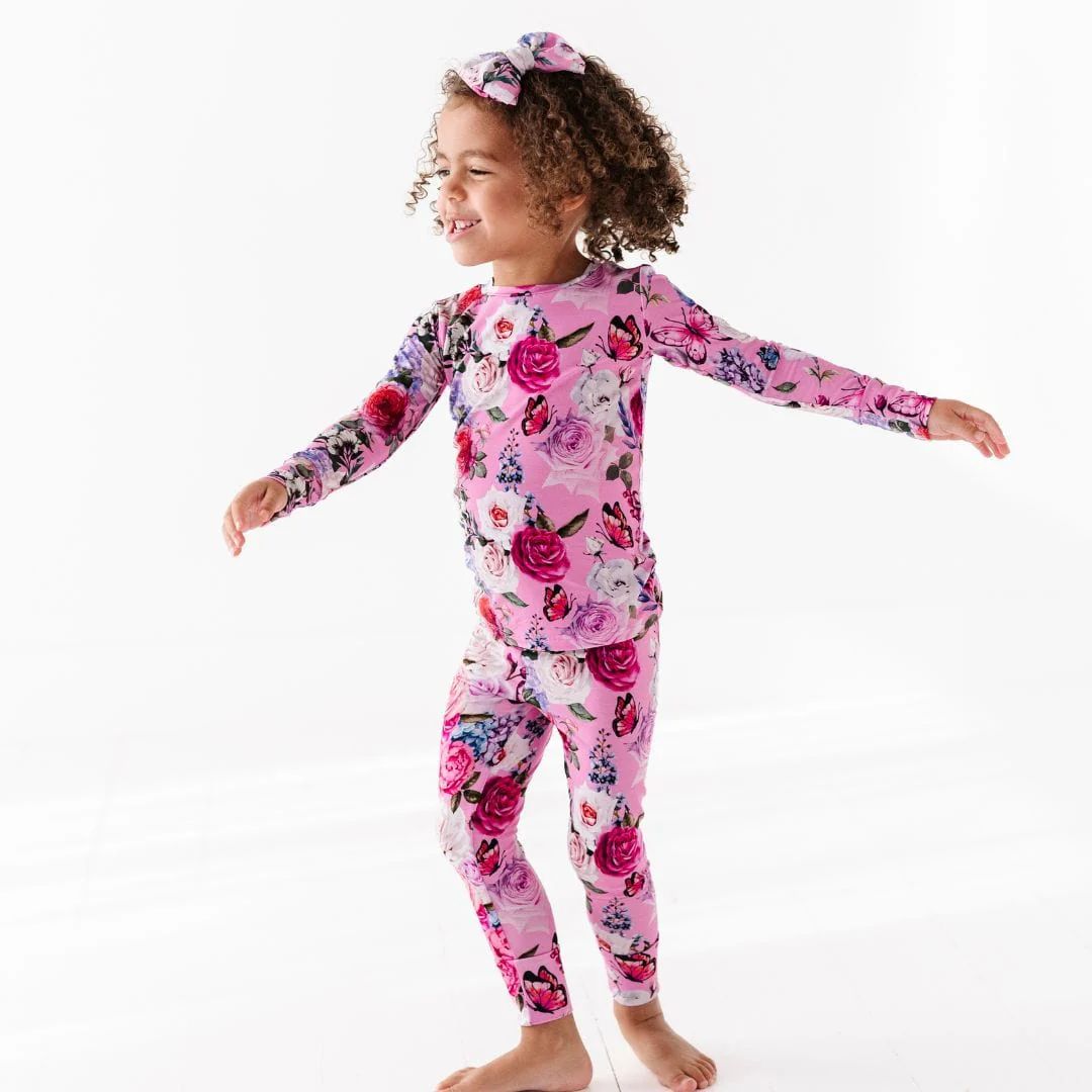 Make My Heart Flutter Two-Piece Pajama Set | Bums & Roses