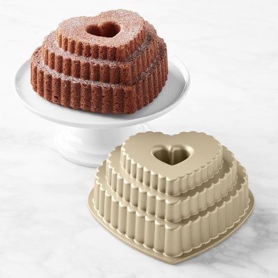 Nordic Ware Nonstick Cast Aluminum Scallop Heart Bundt® Cake Pan | Williams-Sonoma