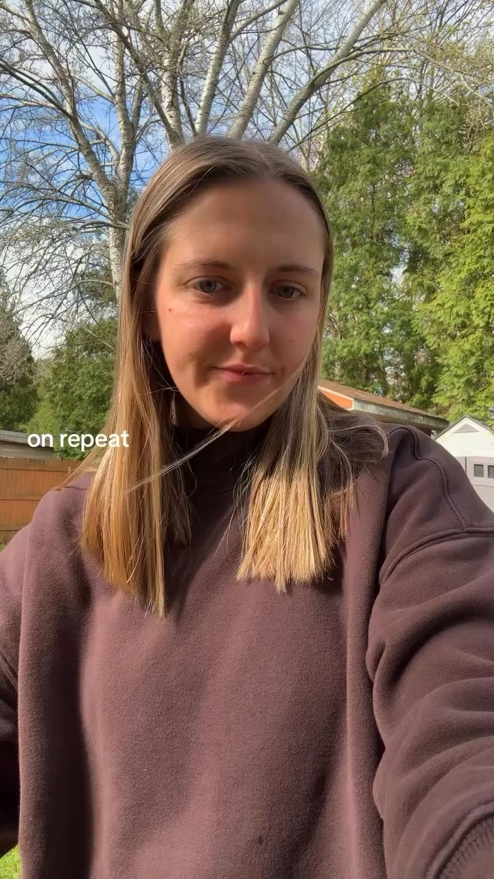 Fit check with Noah Kahan 
#noahkahan #thegreatdivide #granolagirl #granolagirlfitcheck
