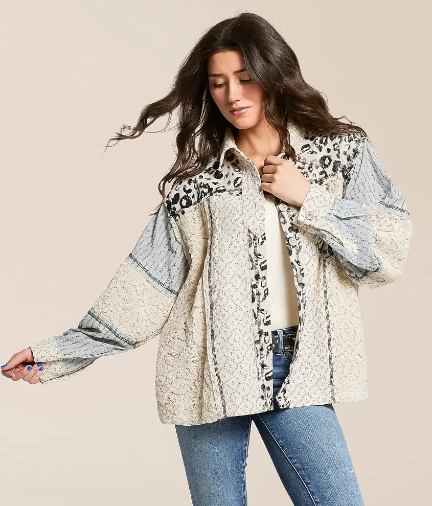 Missed Media Oversized Shacket | Buckle