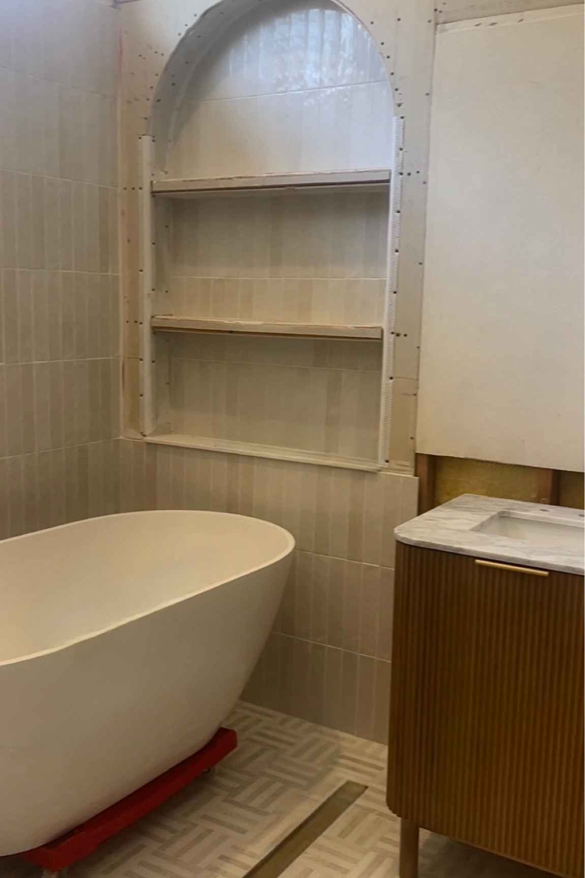 Link for the bathtub, tile & vanity 

#LTKHome