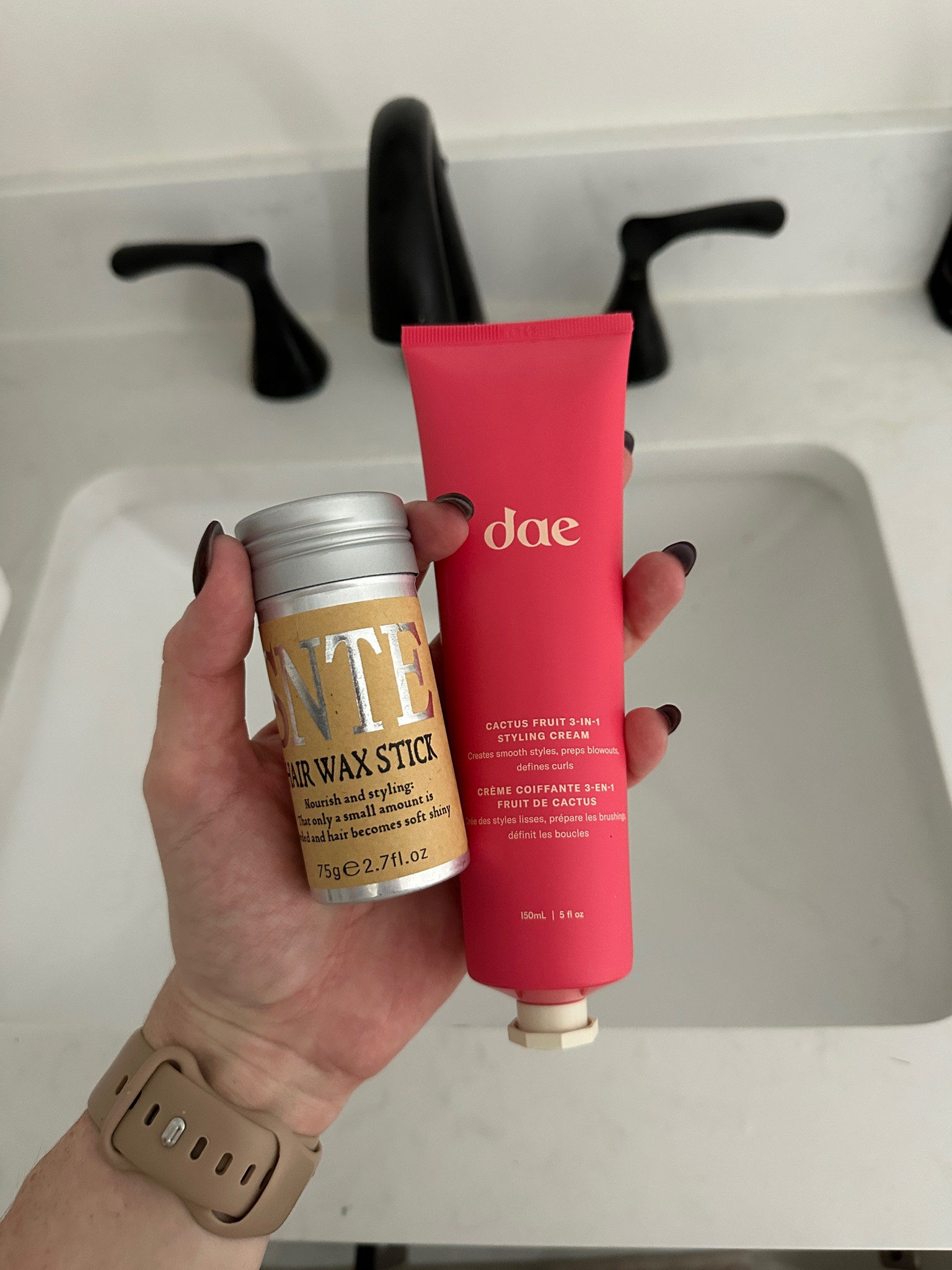 The best for postpartum hair control 

#LTKFashionMonth #LTKbeauty #LTKmaternity