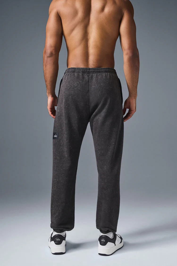Chill Vintage Wash Sweatpant | Alo Yoga (US)