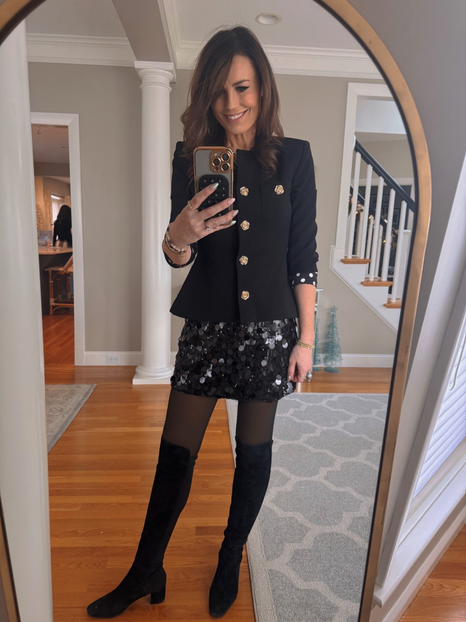 Revolve jacket
Abercrombie sequin skirt
Stuart Weitzman boots


#LTKootd #LTKHoliday #LTKgrwm